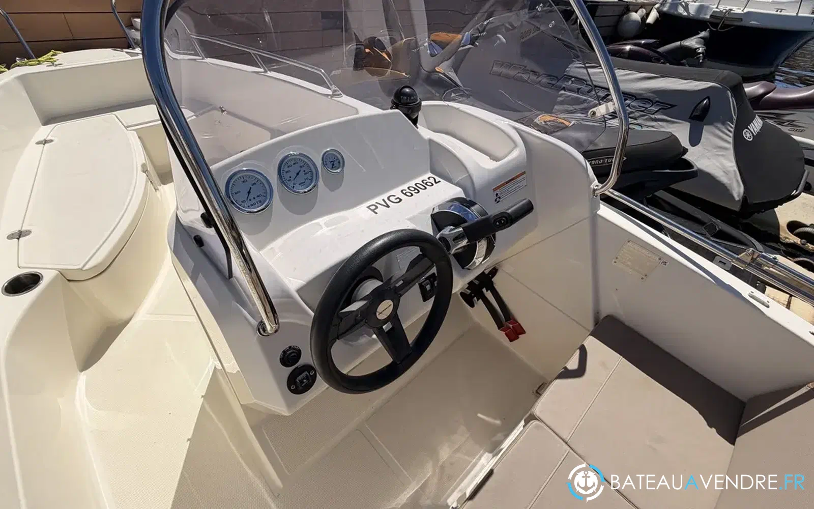 slider 12 Quicksilver Activ 455 Open