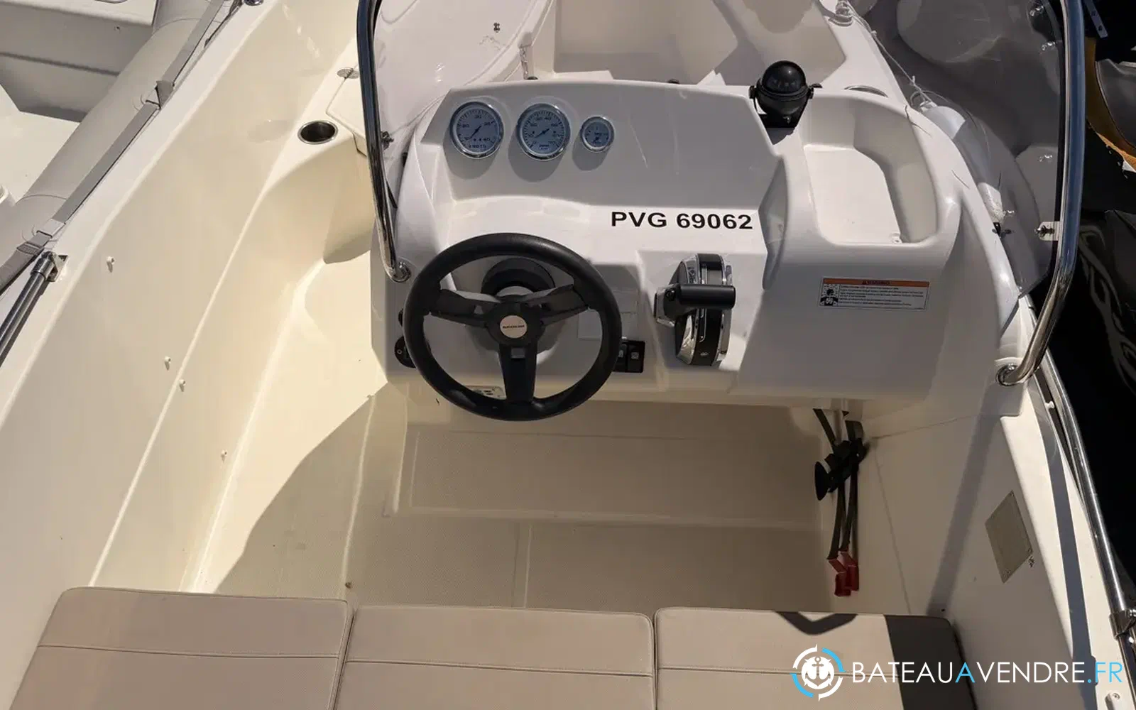 slider 13 Quicksilver Activ 455 Open