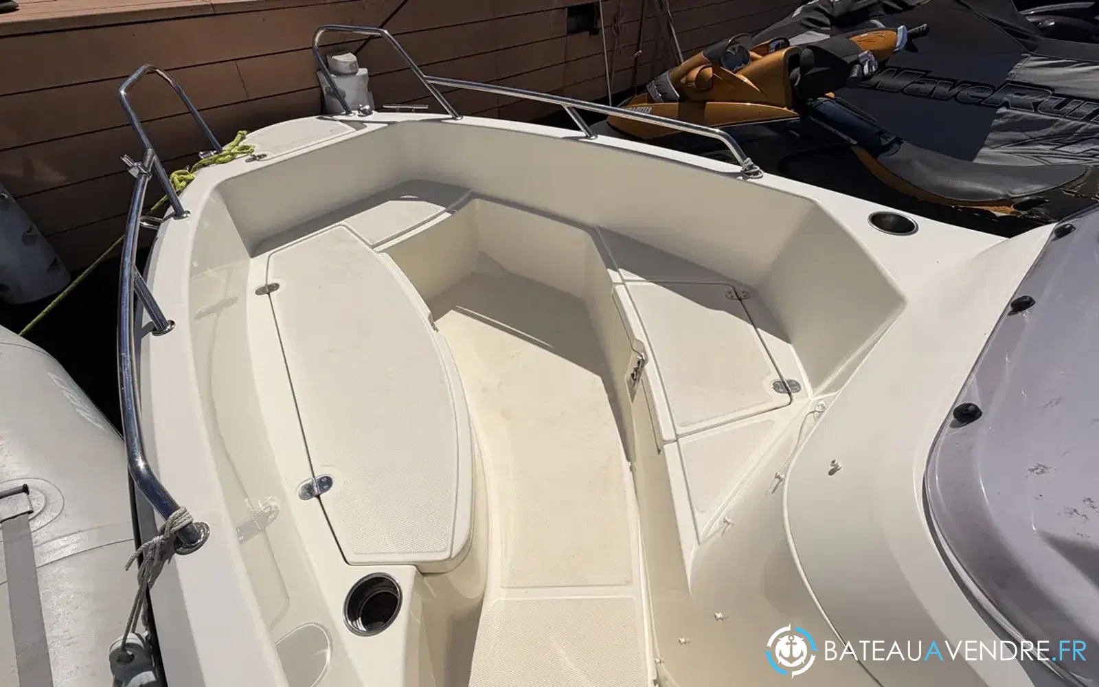 slider 8 Quicksilver Activ 455 Open