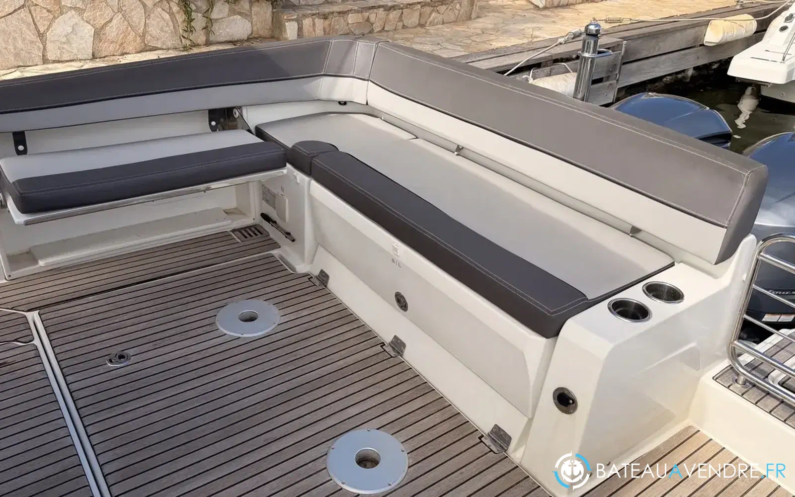slider 22 Jeanneau Cap Camarat 9.0 CC