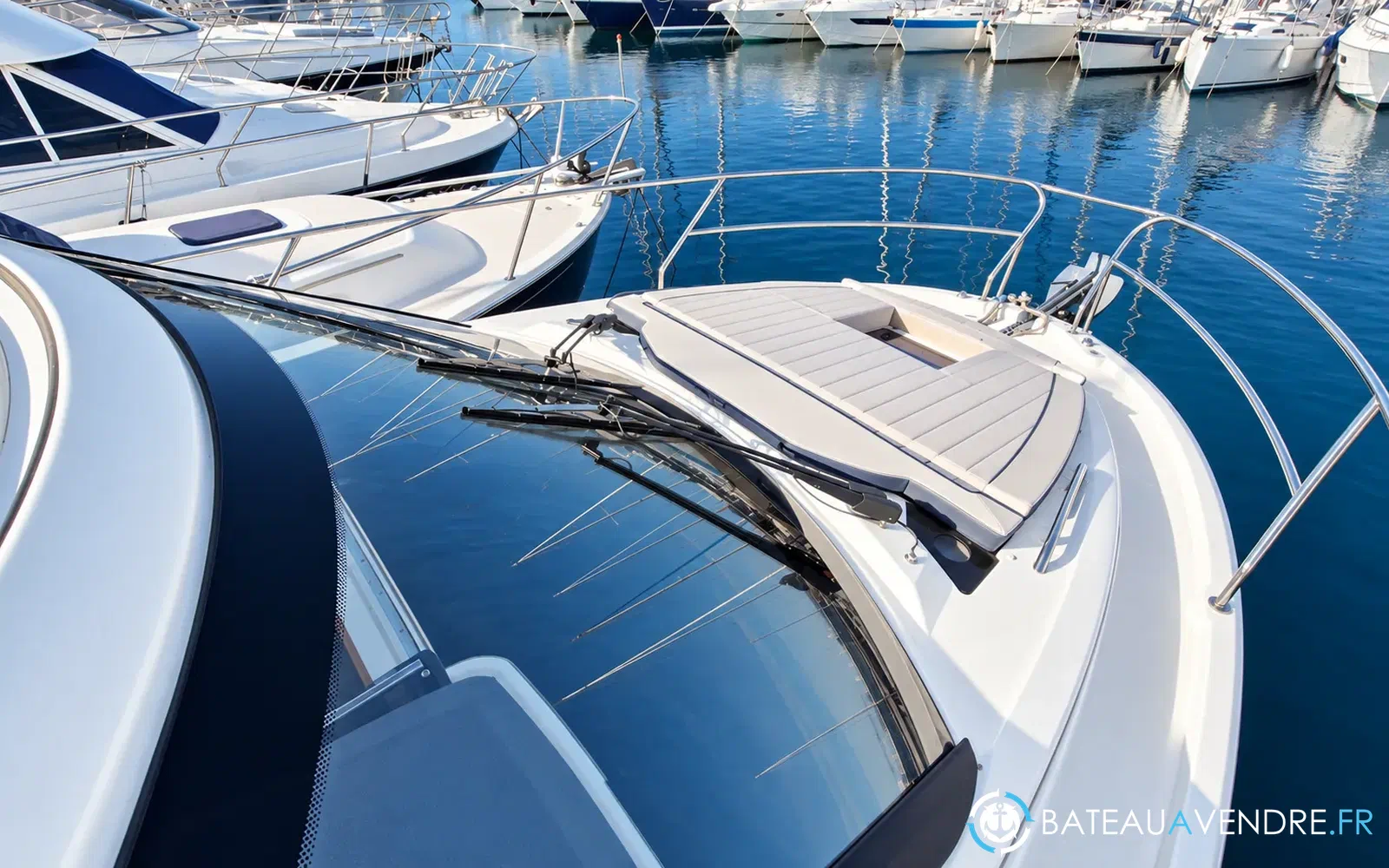slider 2 Jeanneau Leader 33 Sportop