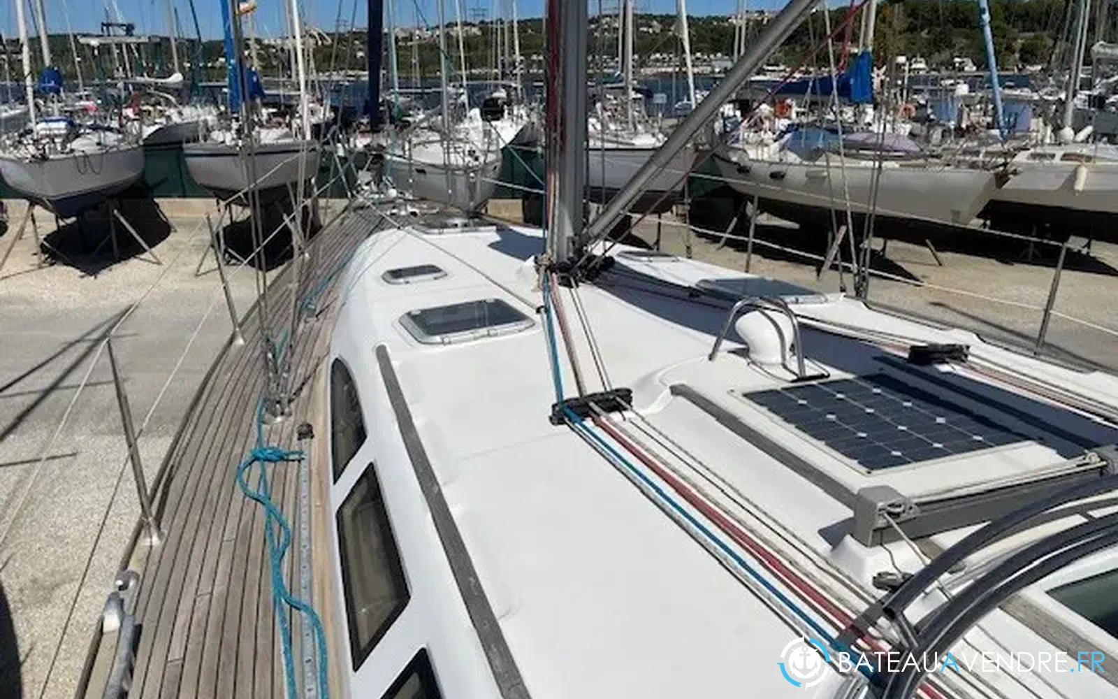 slider 17 Jeanneau Sun Odyssey 43