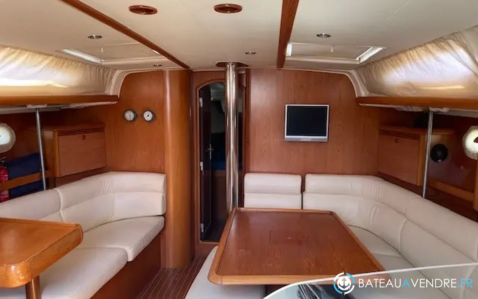 slider 25 Jeanneau Sun Odyssey 43