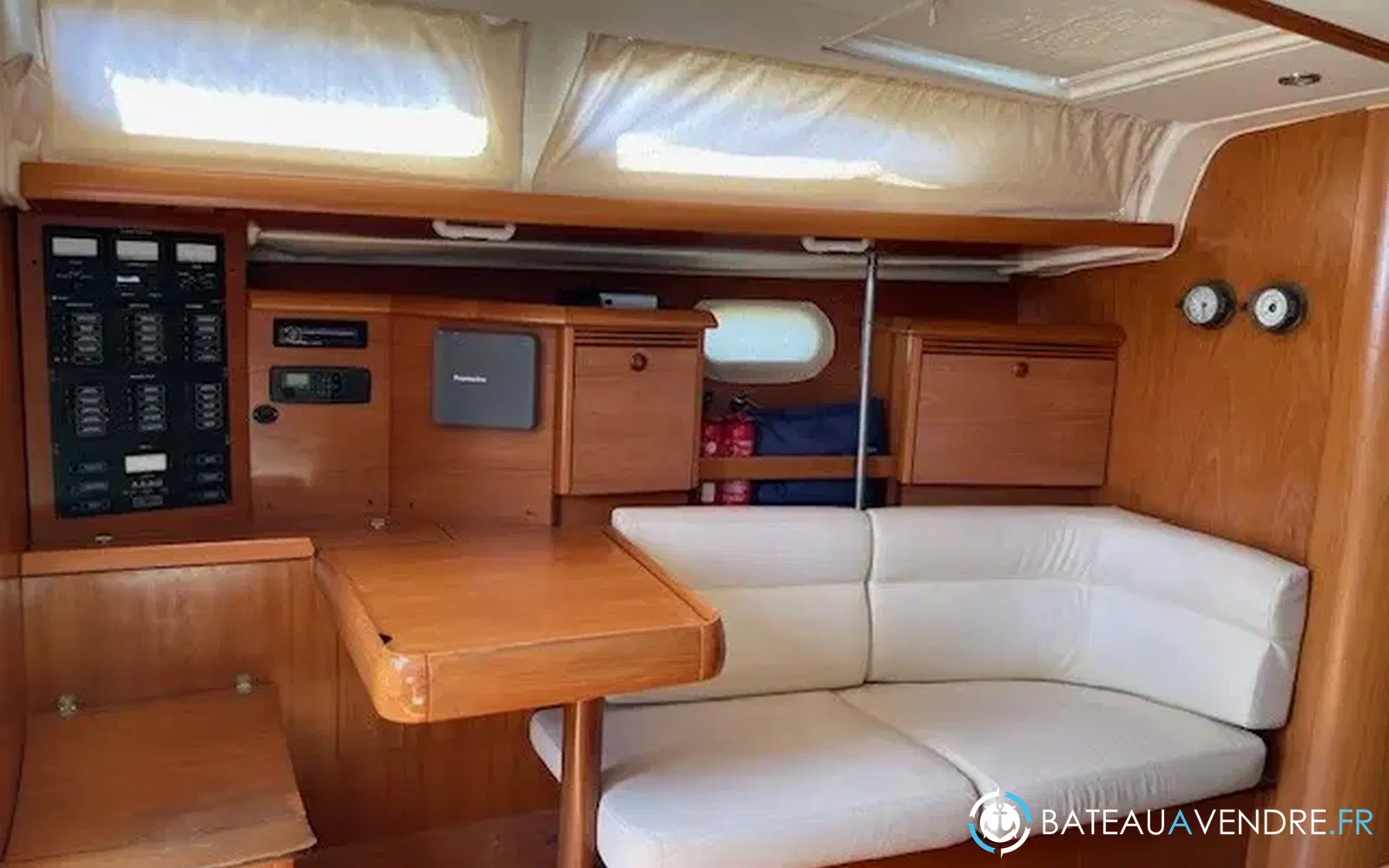 slider 26 Jeanneau Sun Odyssey 43