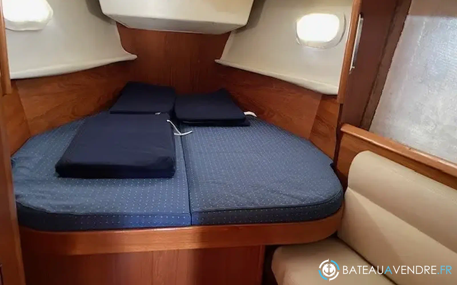 slider 31 Jeanneau Sun Odyssey 43
