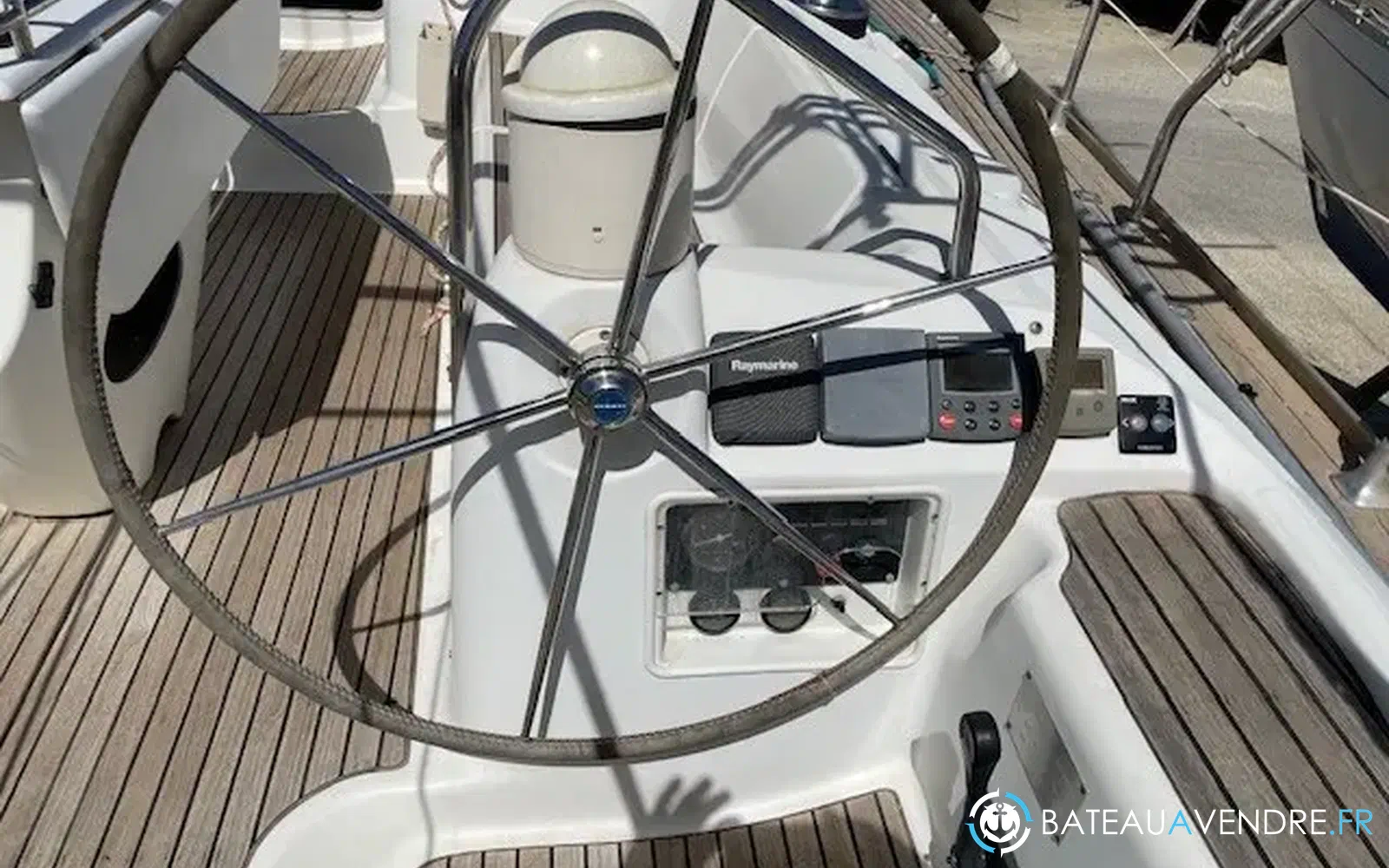 slider 8 Jeanneau Sun Odyssey 43