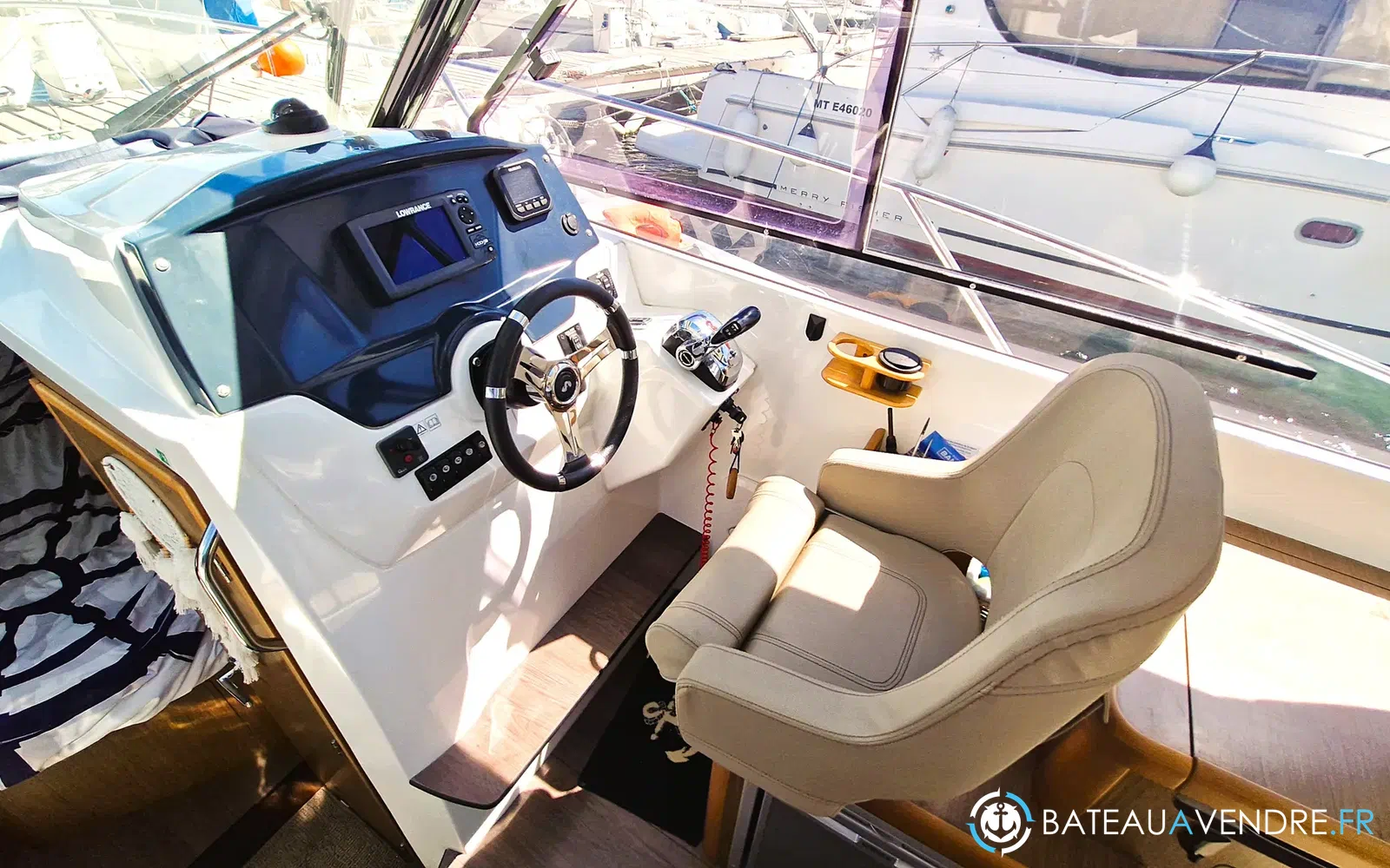 slider 6 Beneteau Antares 8.80 HB