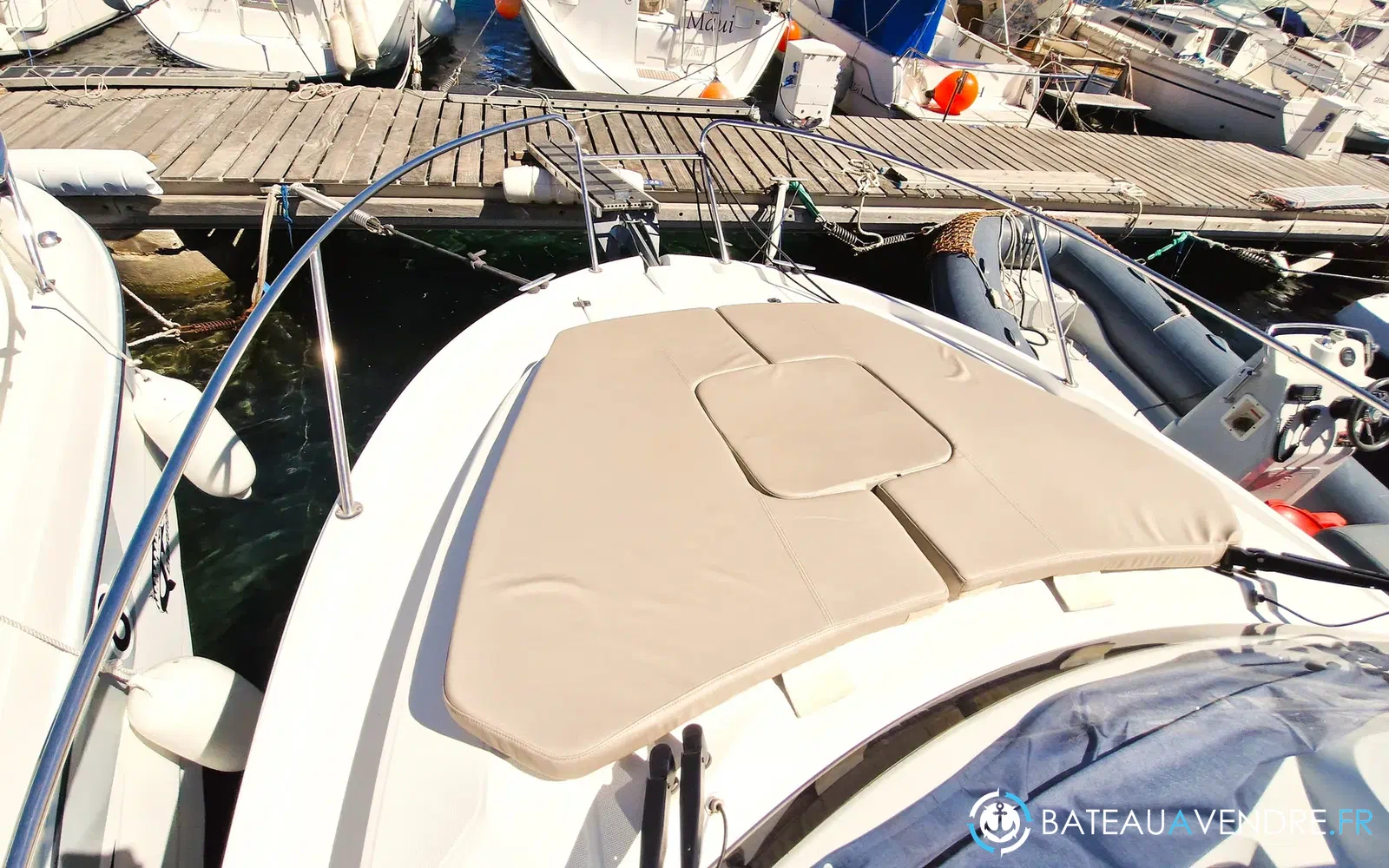slider 11 Beneteau Antares 8.80 HB