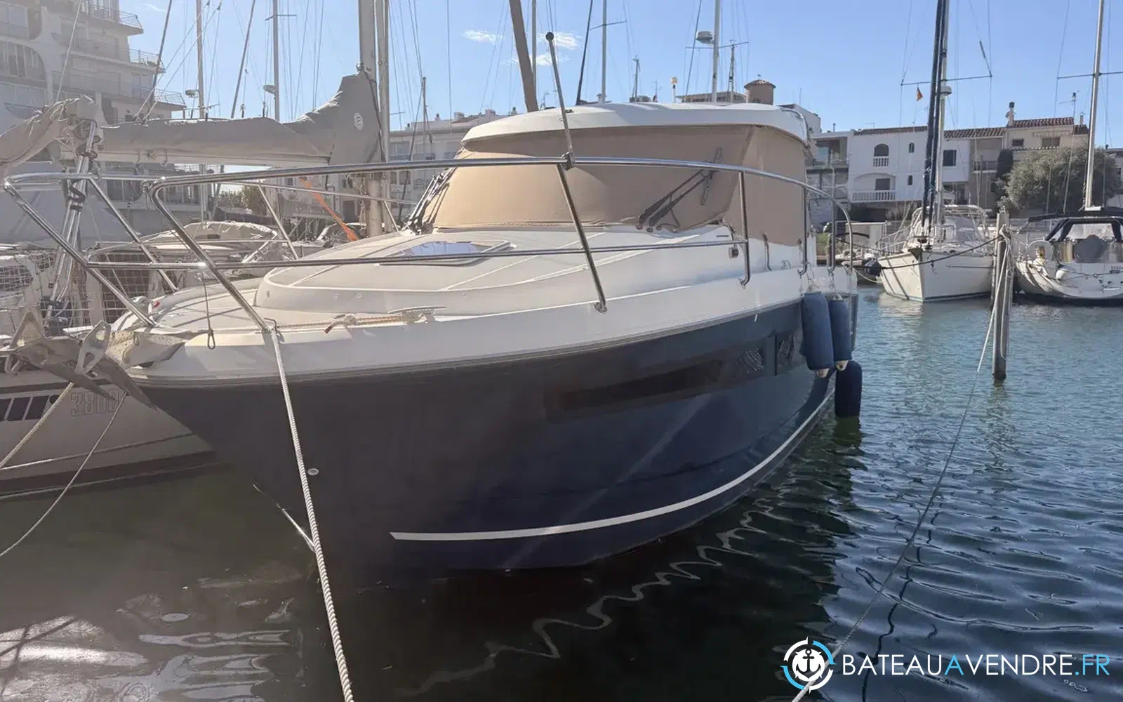 slider 0 Jeanneau Merry Fisher 855