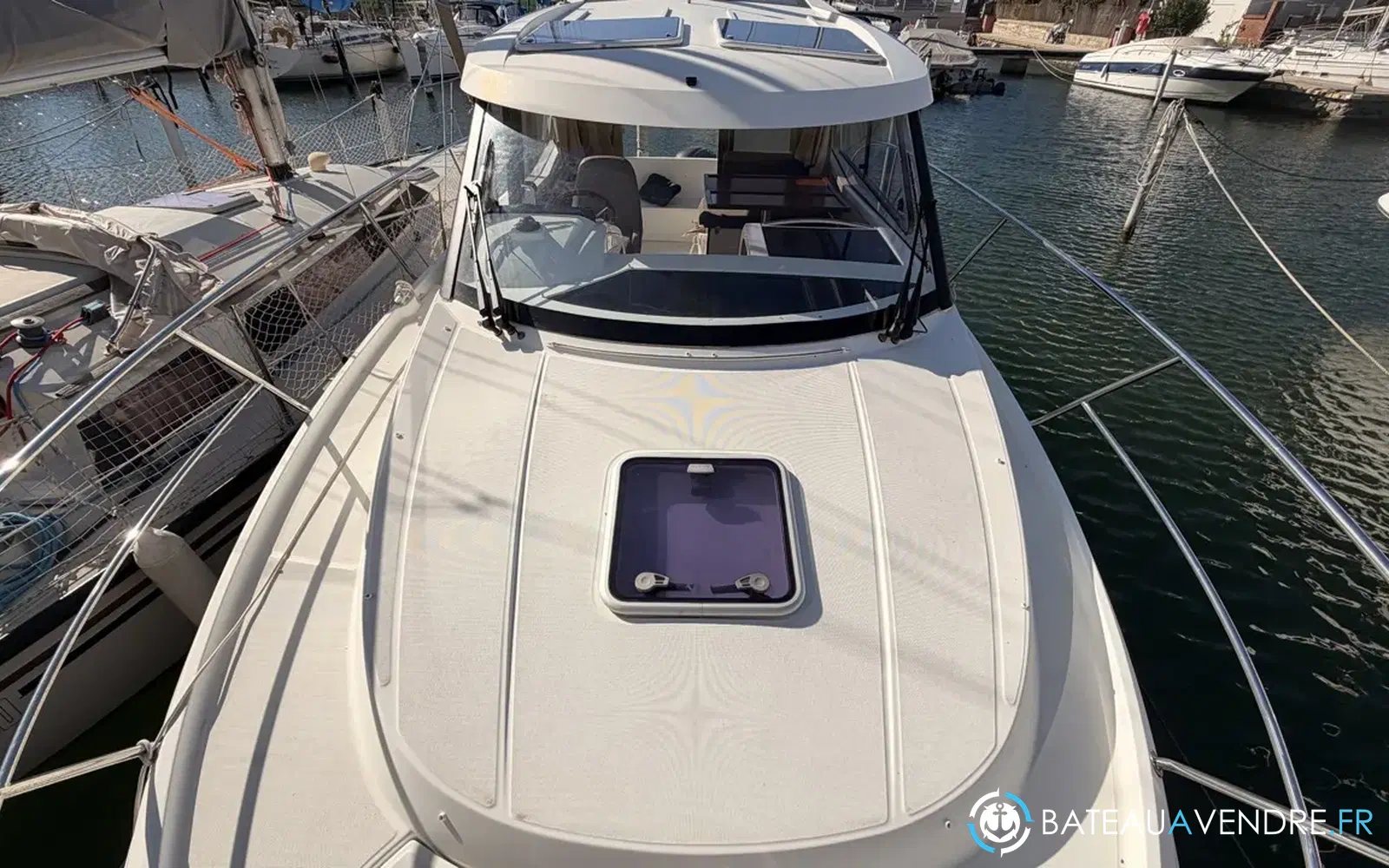 slider 10 Jeanneau Merry Fisher 855