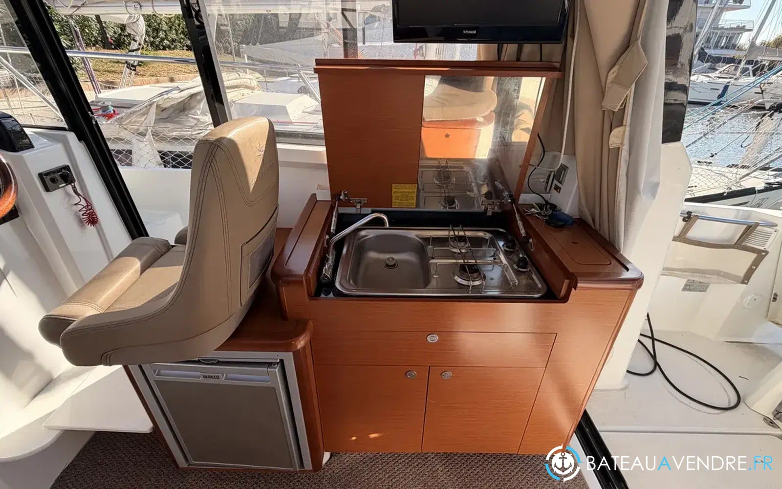 slider 19 Jeanneau Merry Fisher 855