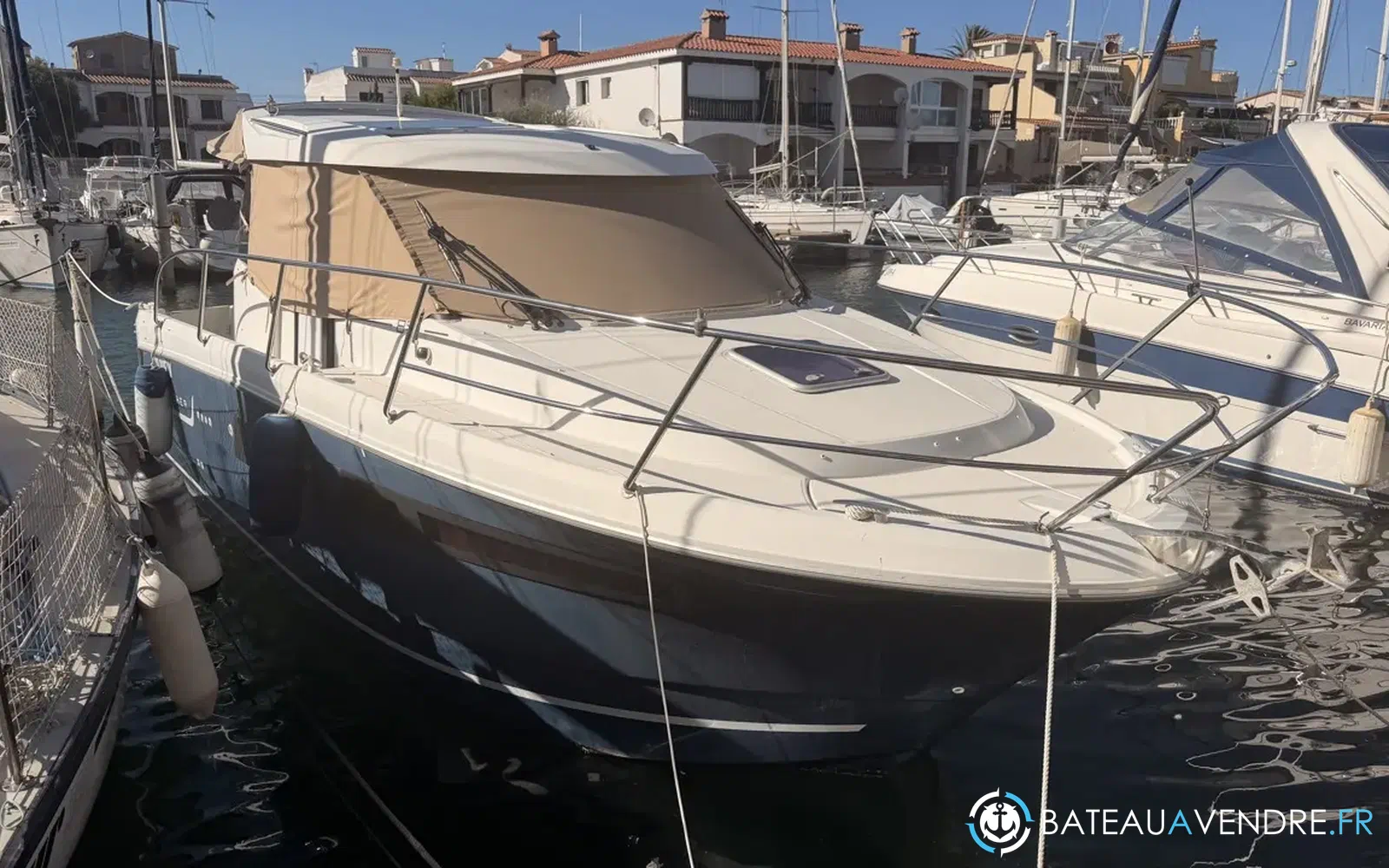 slider 4 Jeanneau Merry Fisher 855