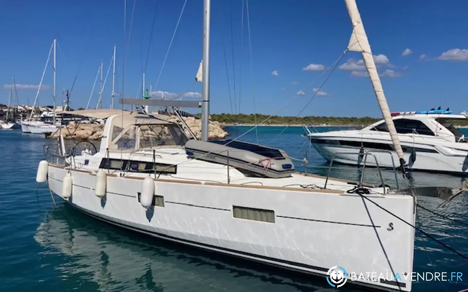 slider 1 Beneteau Oceanis 38