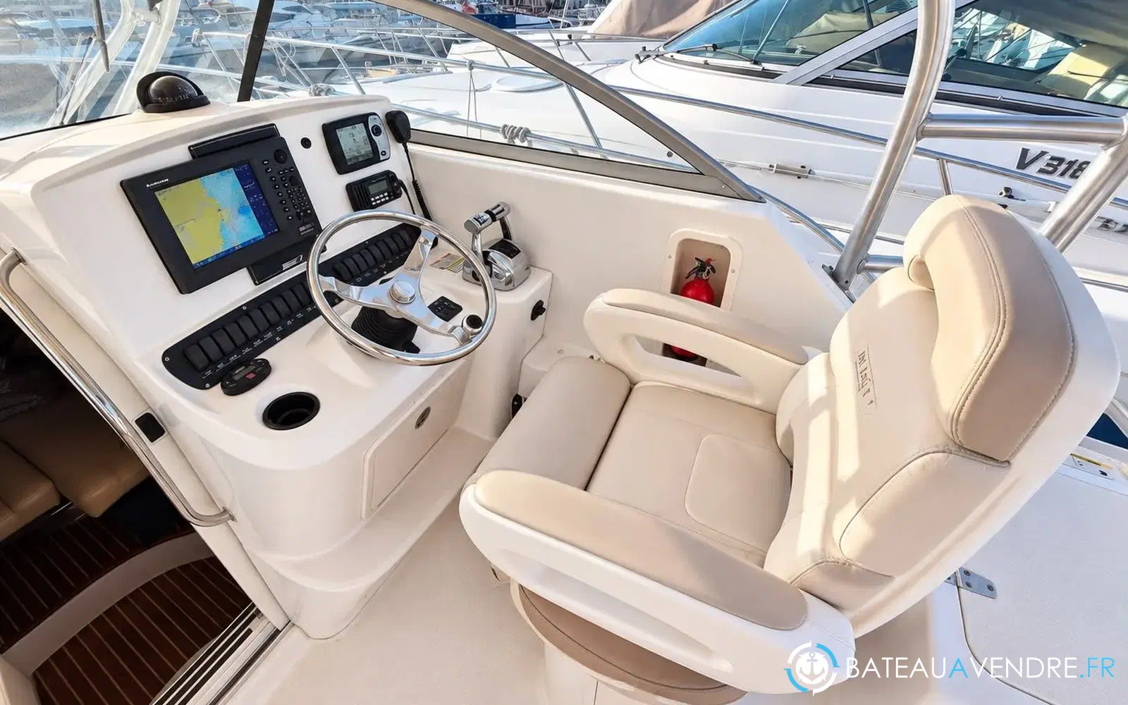 slider 11 Boston Whaler 305 Conquest