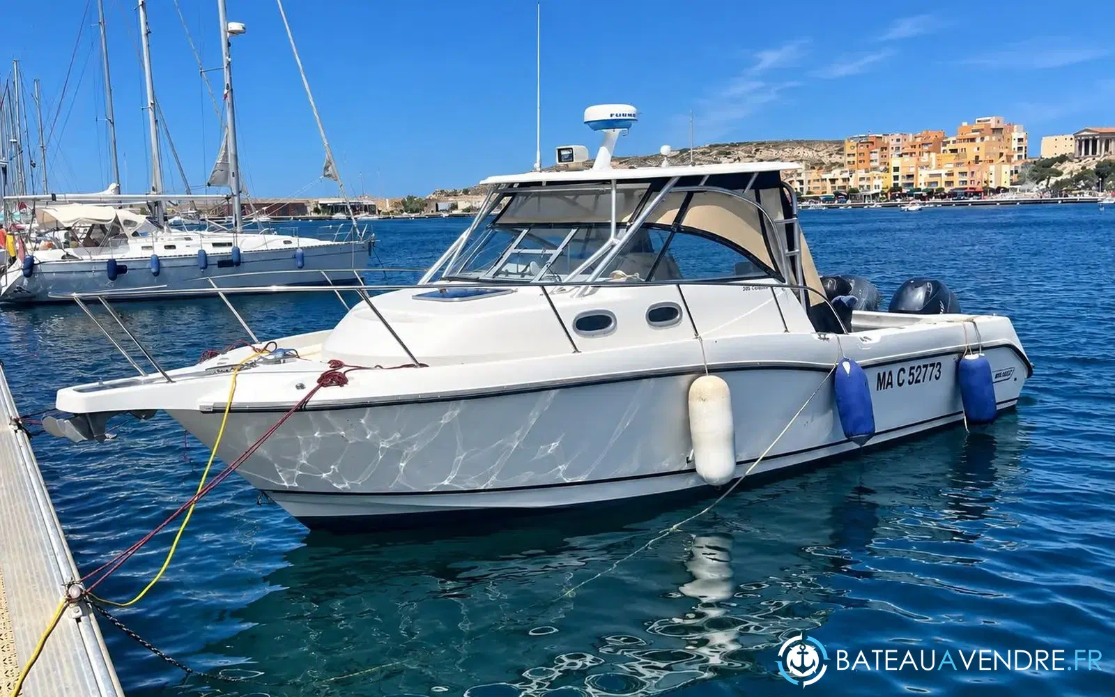 slider 1 Boston Whaler 305 Conquest