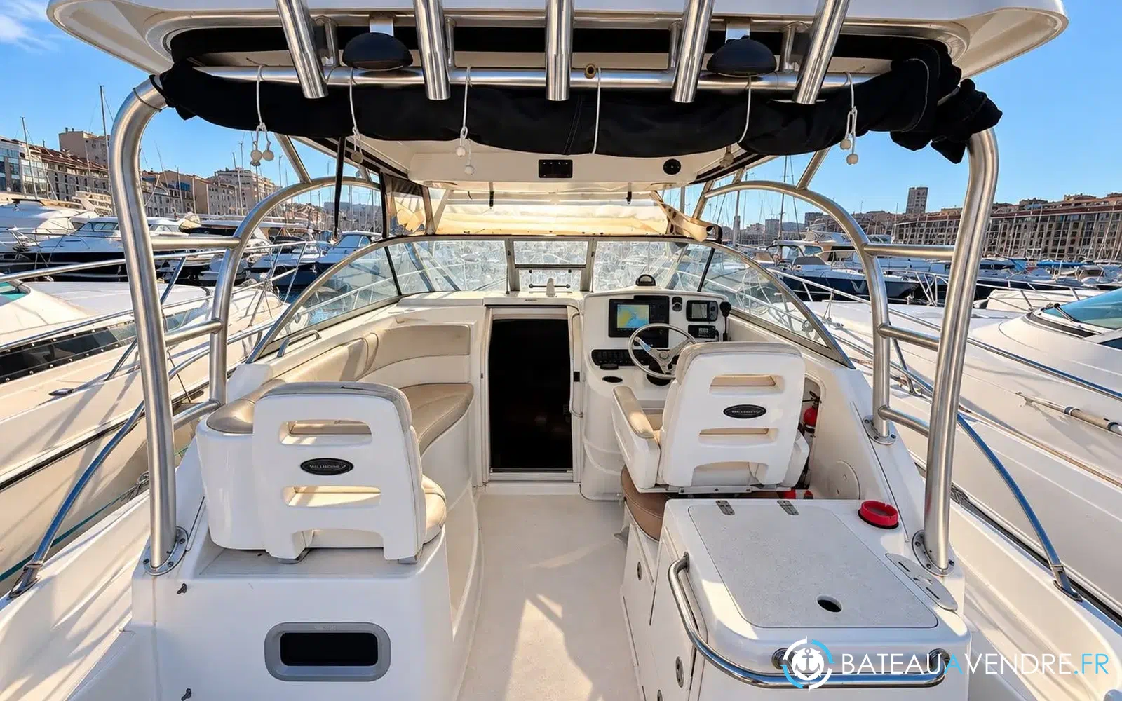 slider 6 Boston Whaler 305 Conquest