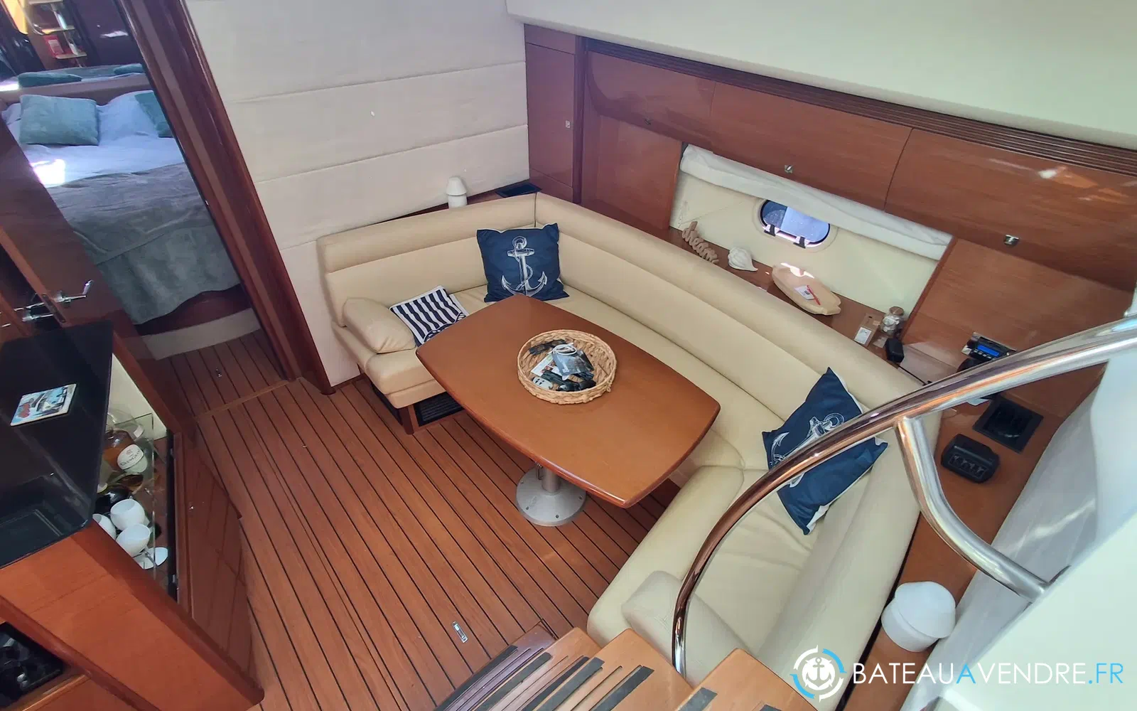 slider 10 Jeanneau Prestige 42 S