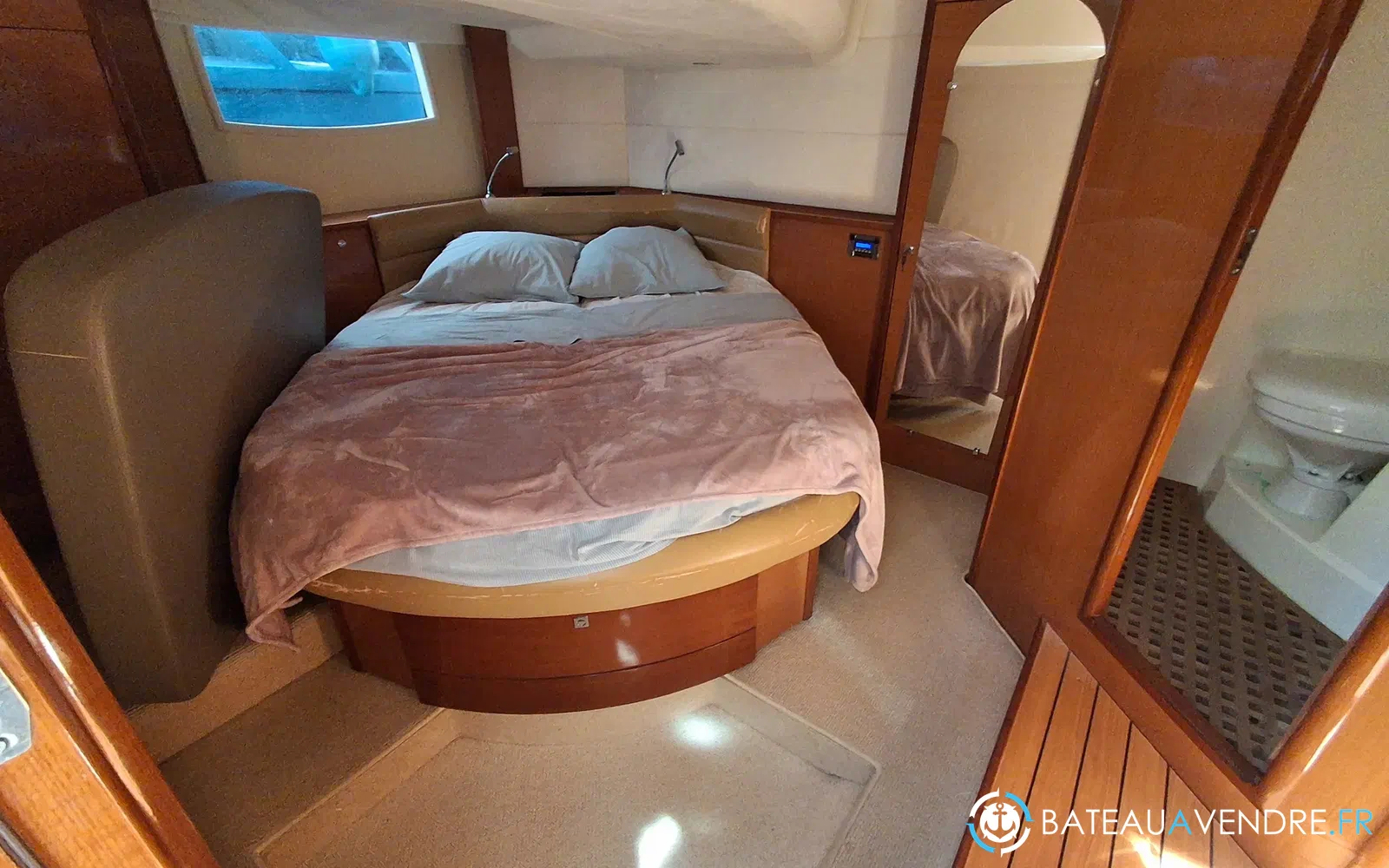 slider 12 Jeanneau Prestige 42 S
