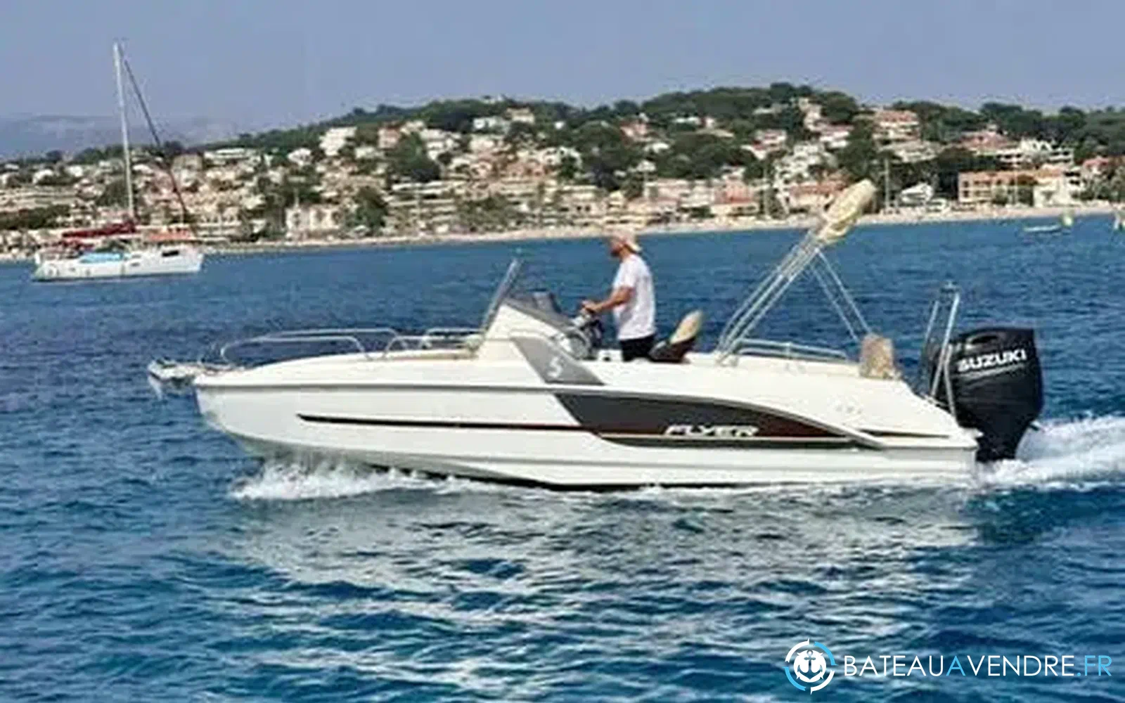 slider 1 Beneteau Flyer 6 SUNdeck