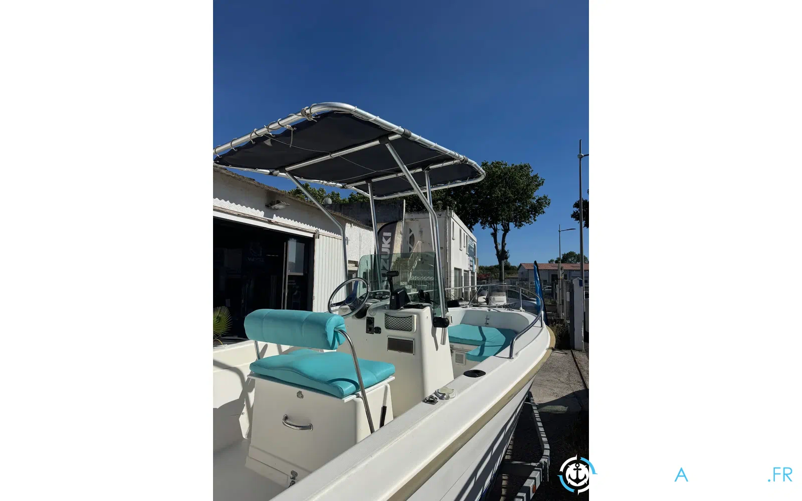 slider 1 B2 Marine Cap Ferret S II
