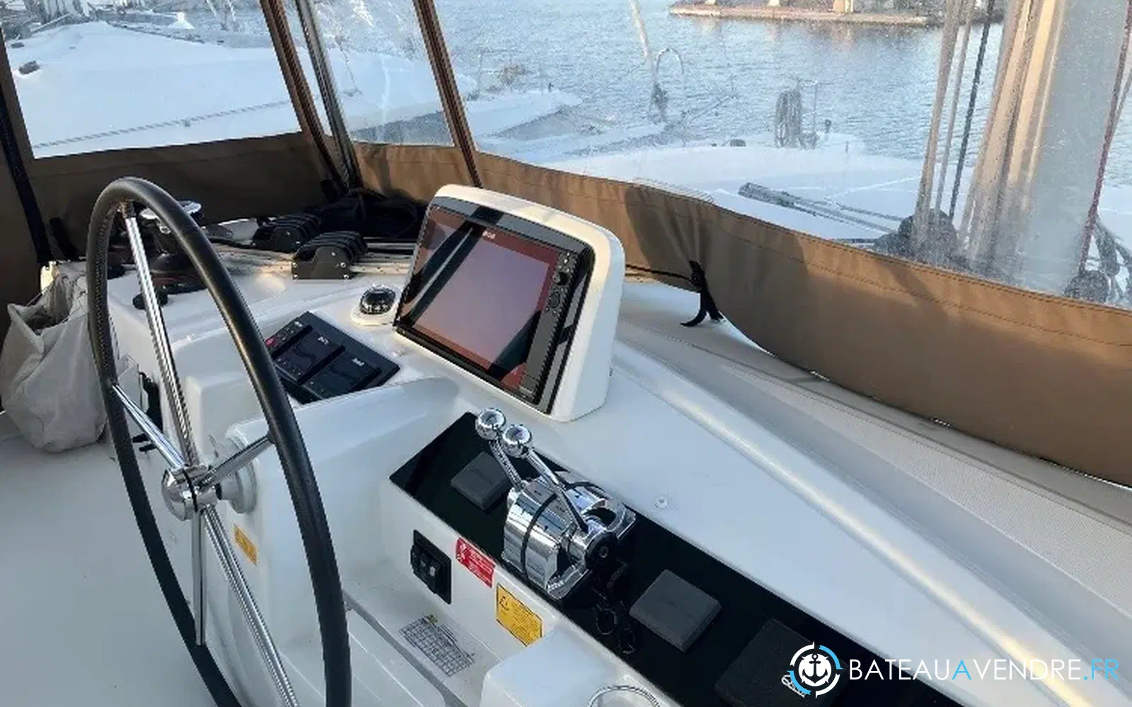 slider 6 Lagoon 46