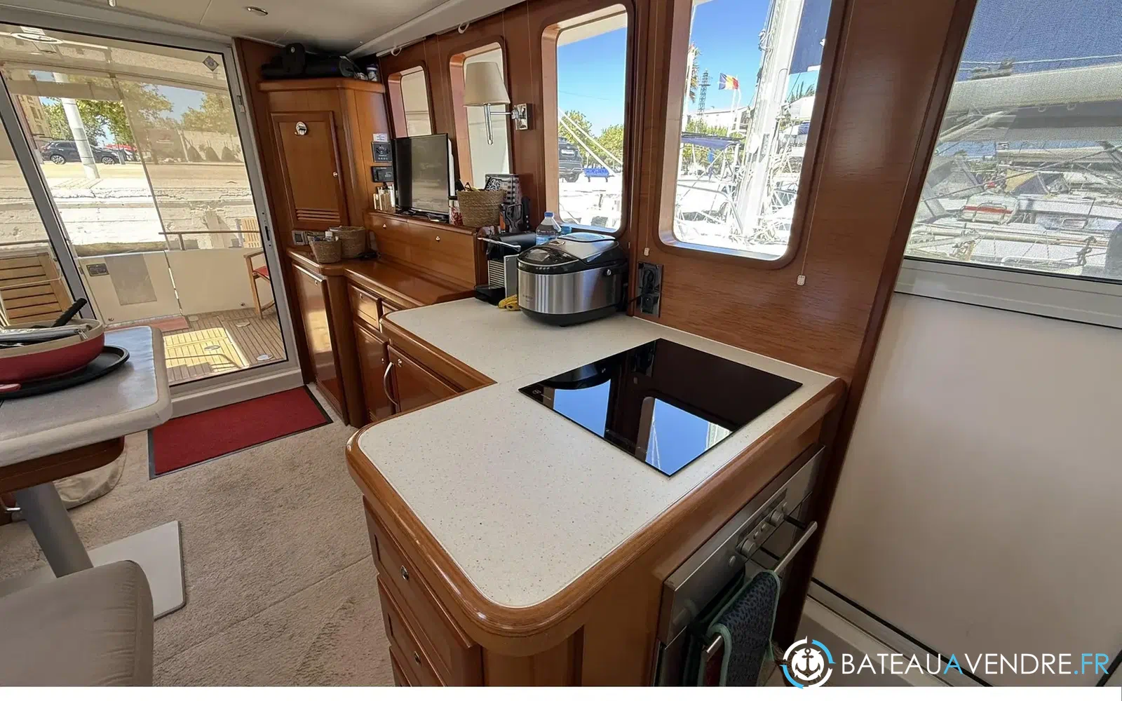 slider 18 Beneteau Swift Trawler 42