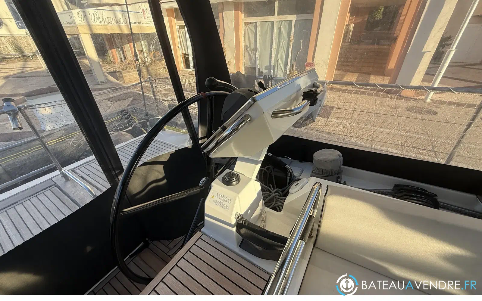 slider 9 Beneteau Oceanis Yacht 62