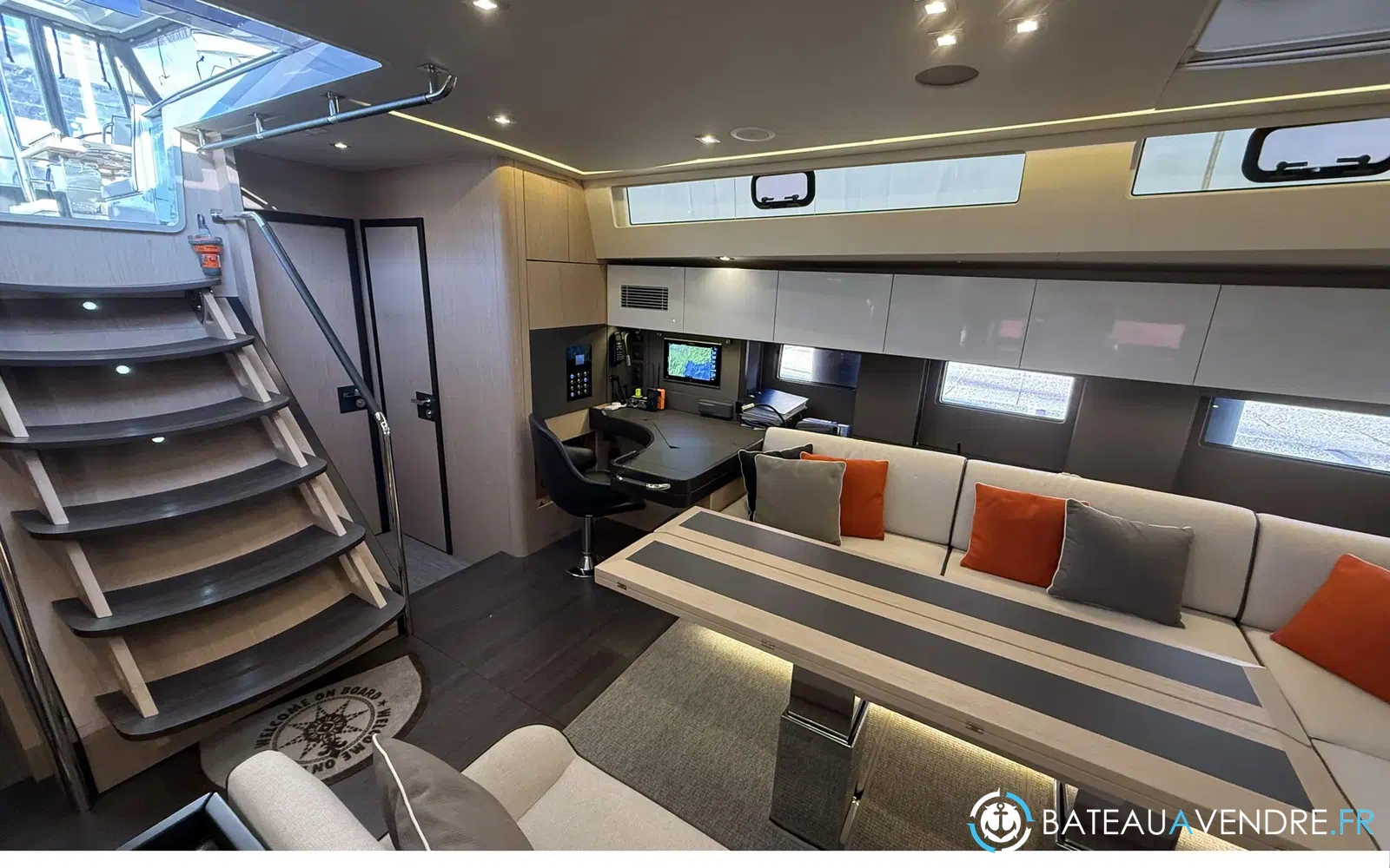 slider 18 Beneteau Oceanis Yacht 62