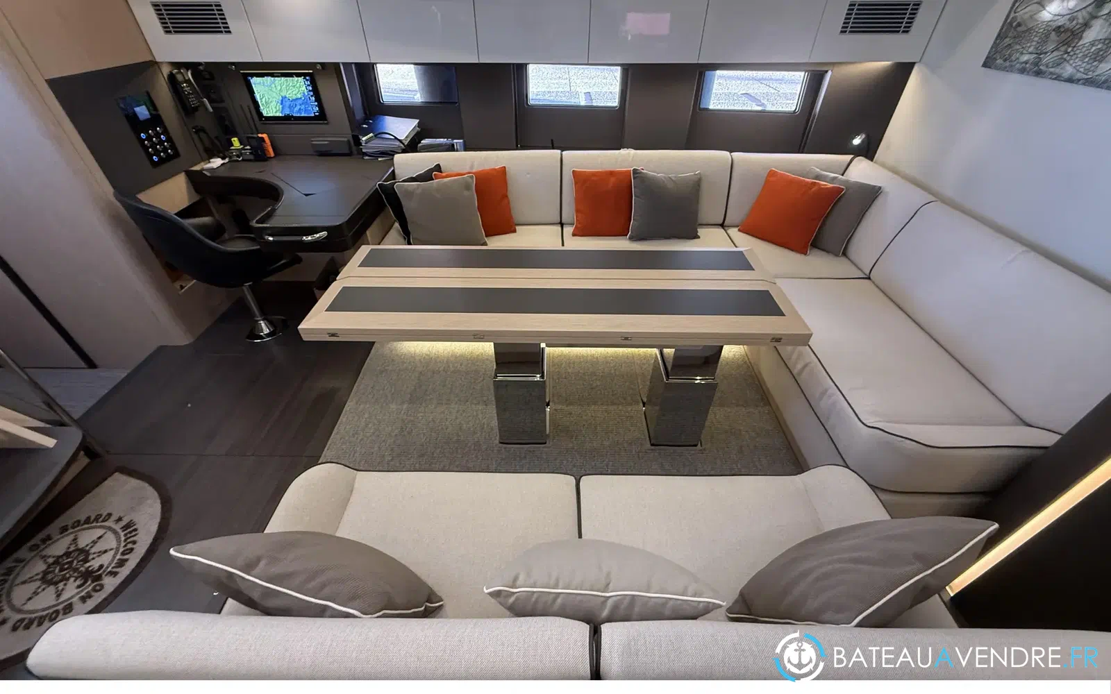 slider 19 Beneteau Oceanis Yacht 62