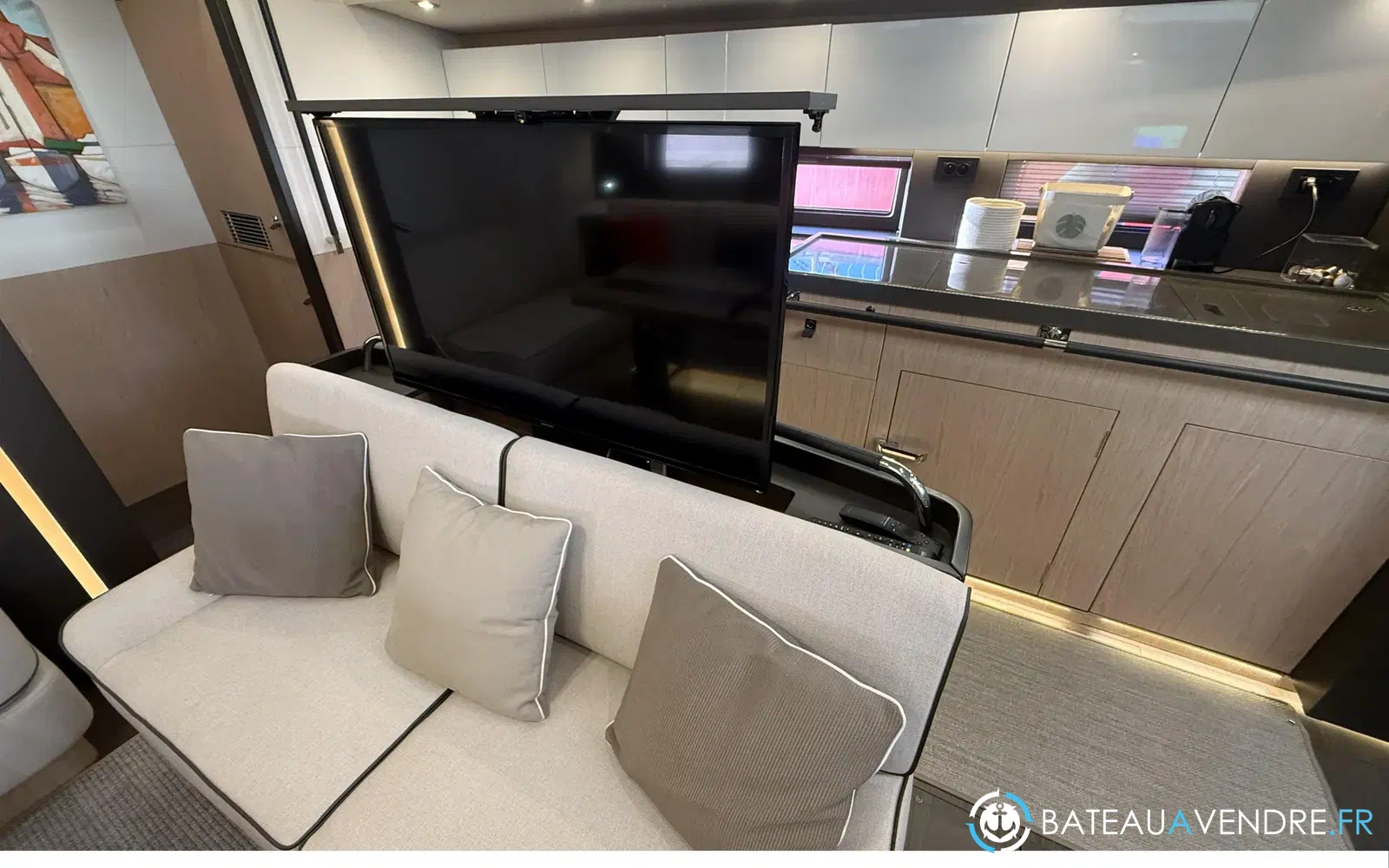slider 21 Beneteau Oceanis Yacht 62