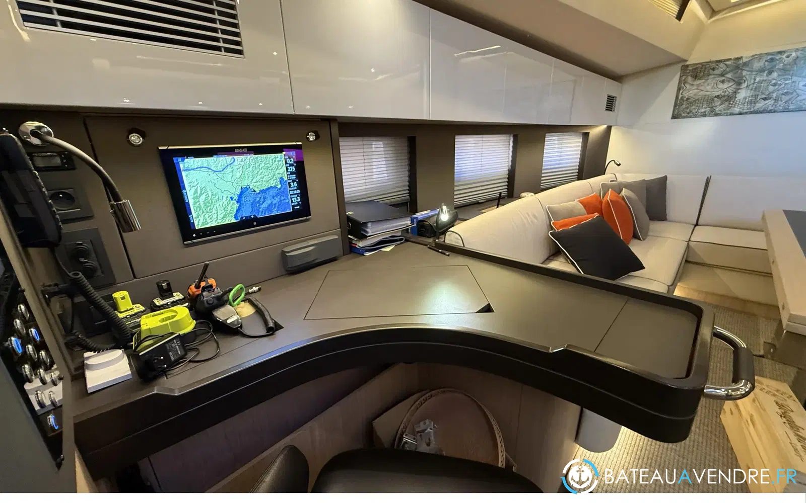 slider 22 Beneteau Oceanis Yacht 62