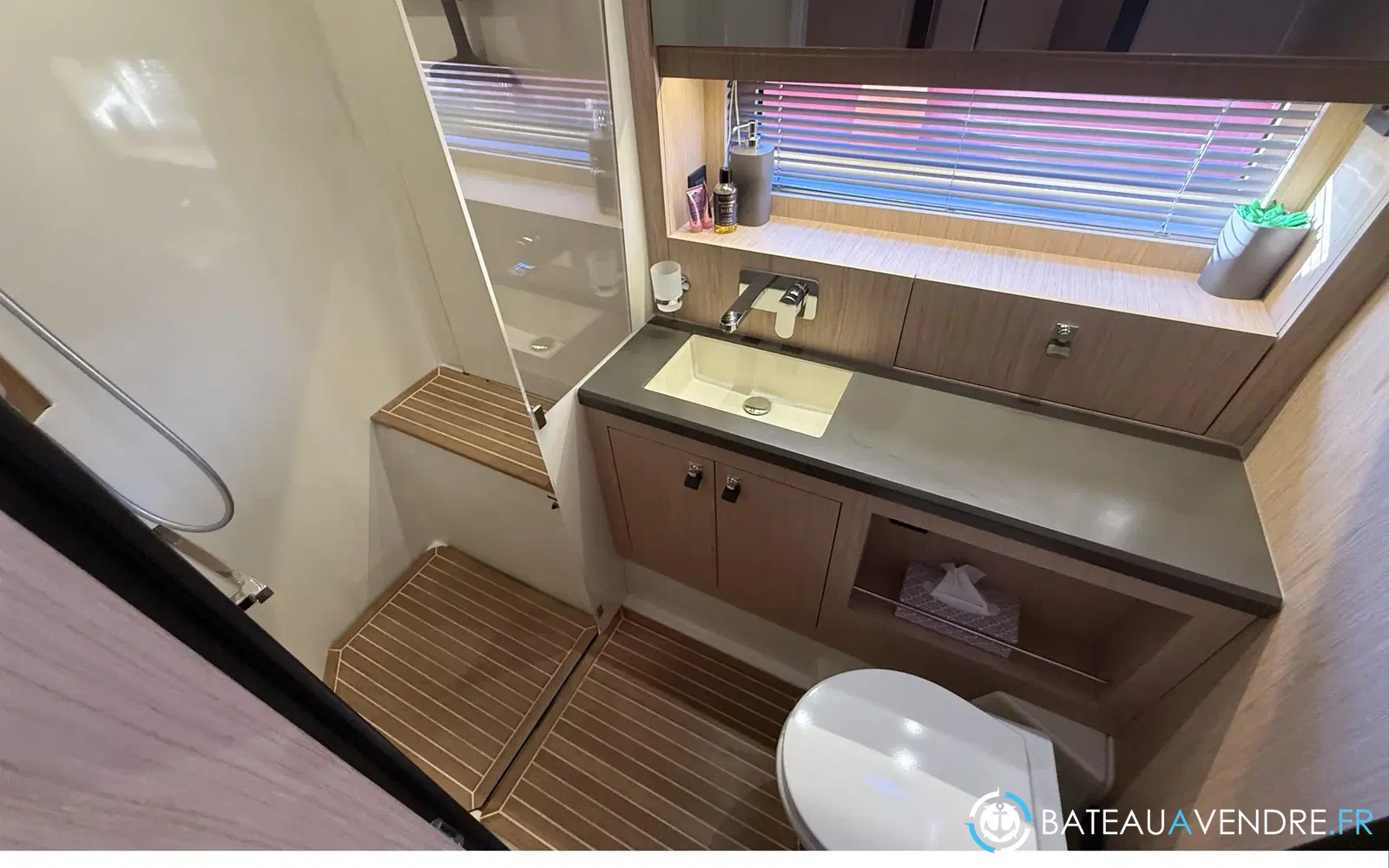 slider 36 Beneteau Oceanis Yacht 62