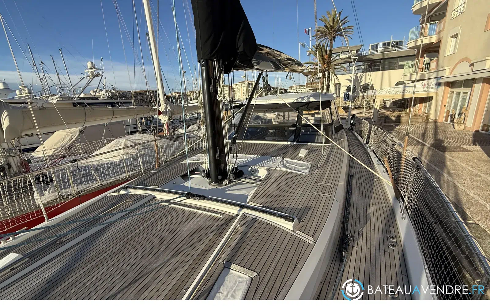 slider 6 Beneteau Oceanis Yacht 62