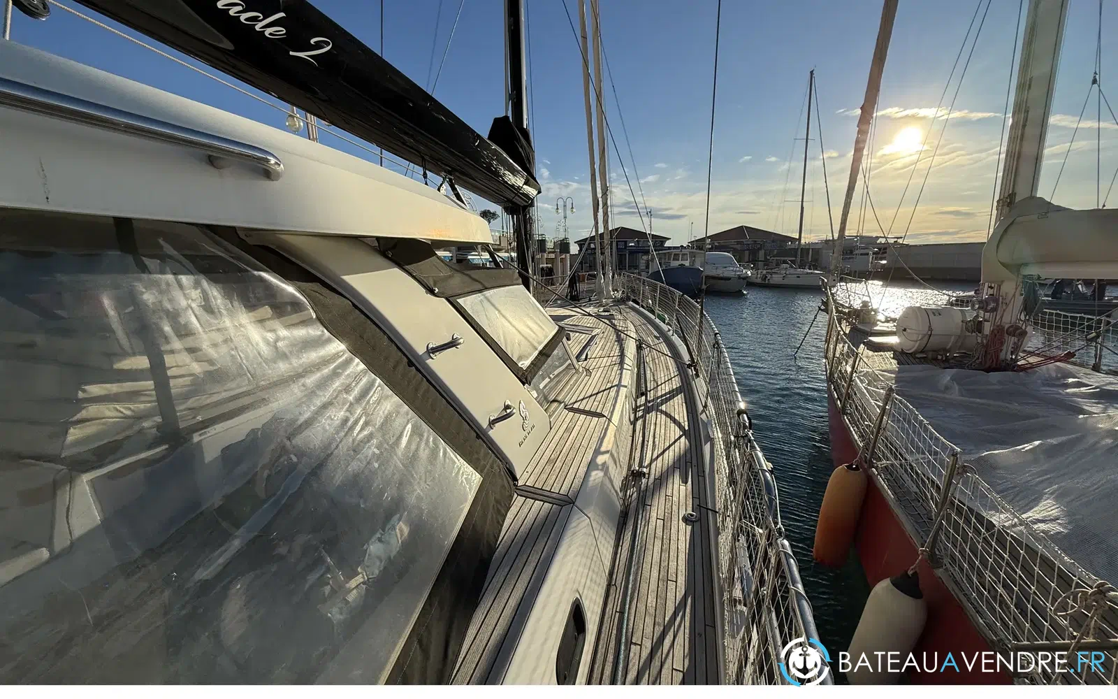 slider 8 Beneteau Oceanis Yacht 62