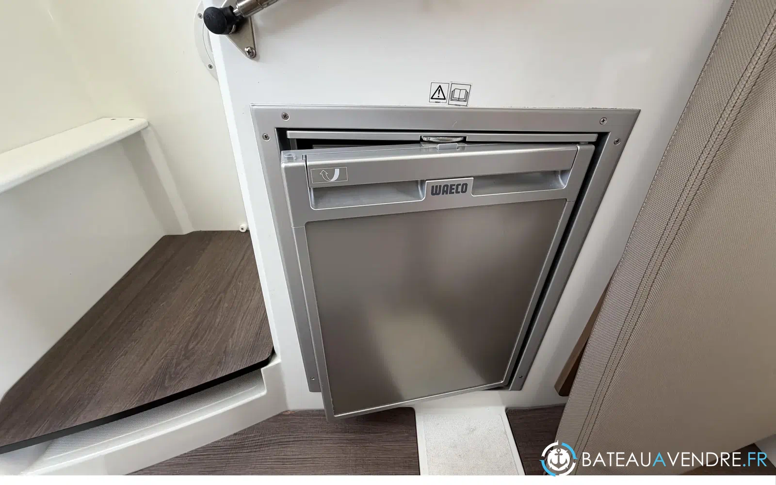 slider 12 Beneteau Antares 8 OB
