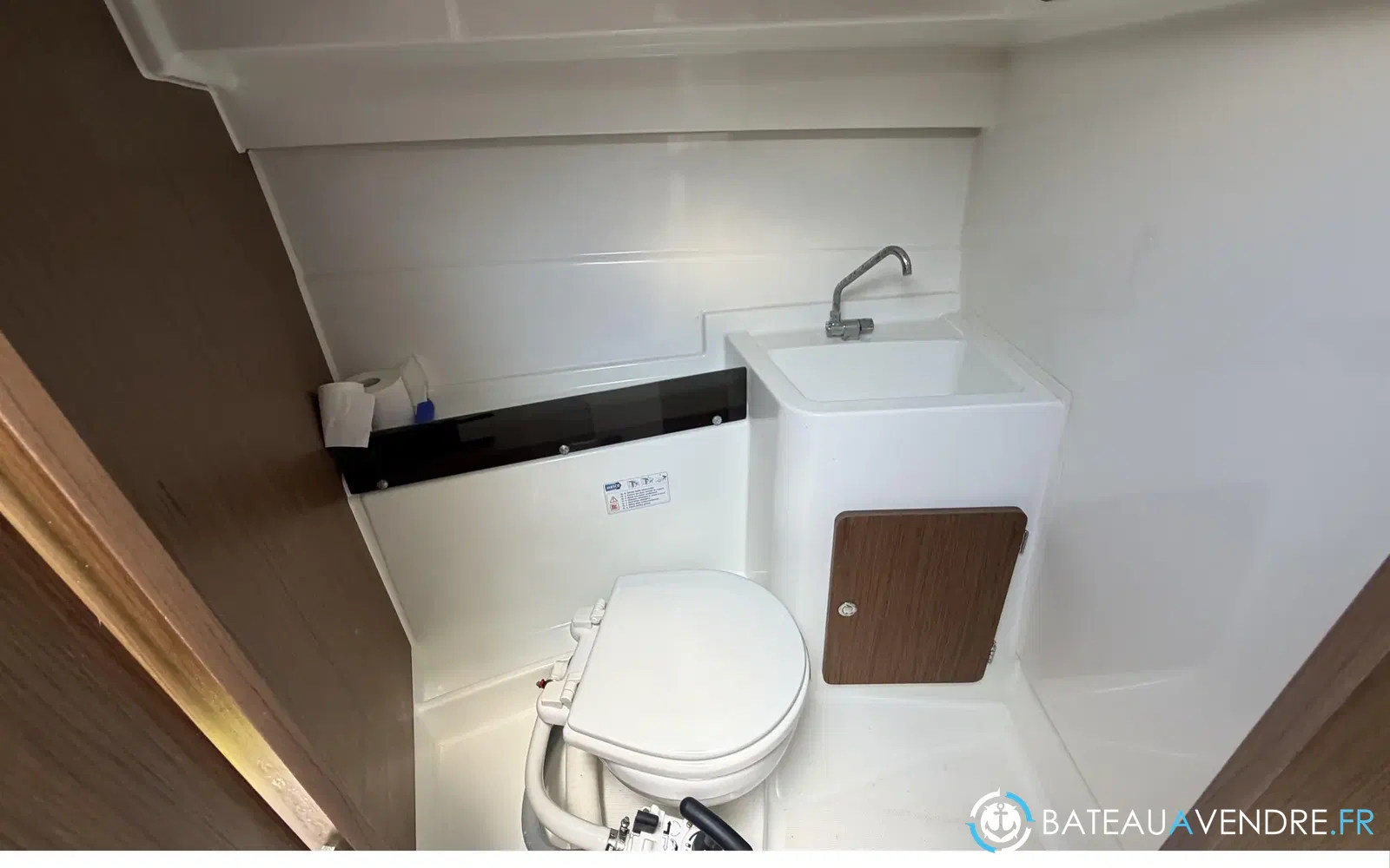 slider 13 Beneteau Antares 8 OB