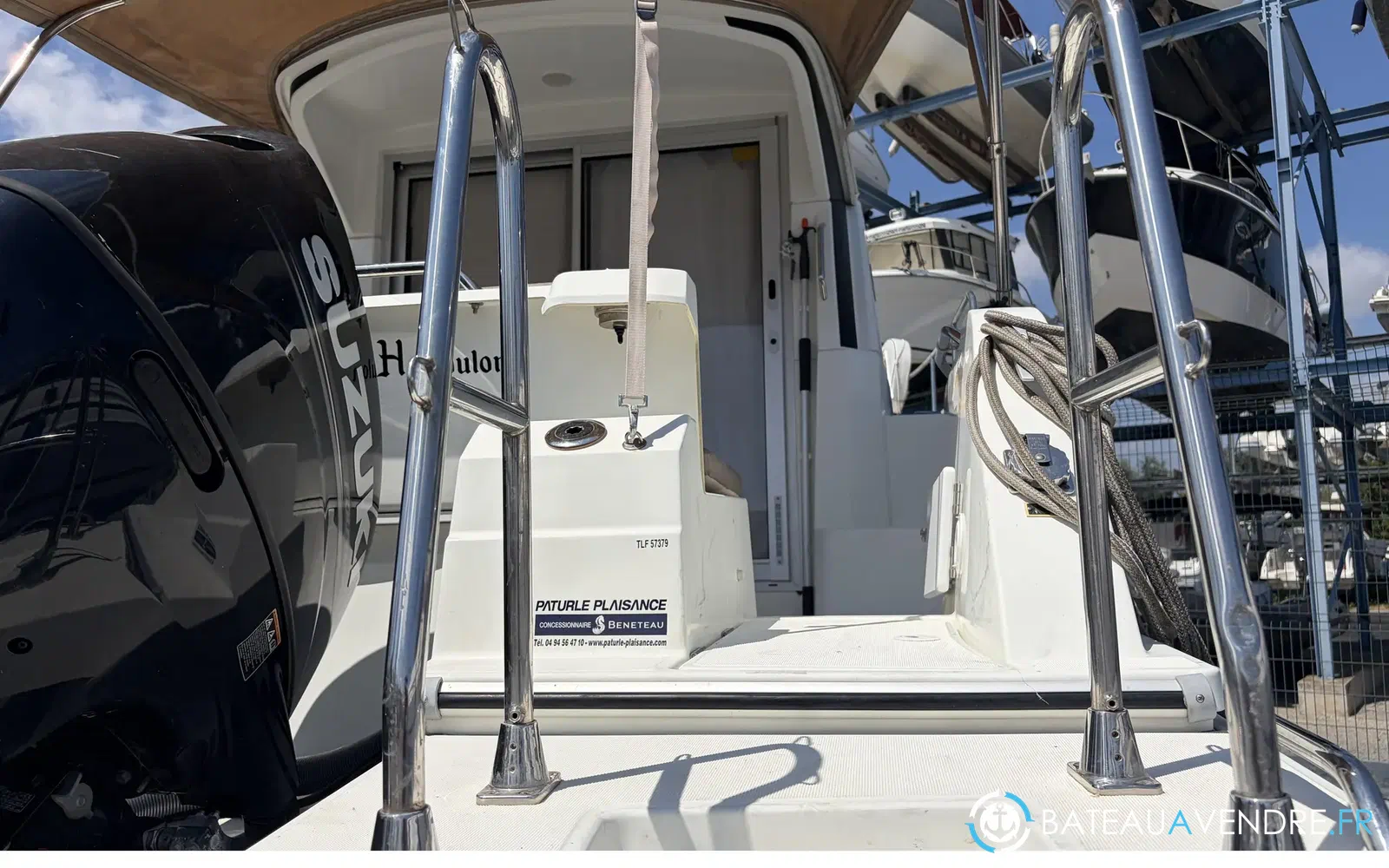 slider 3 Beneteau Antares 8 OB