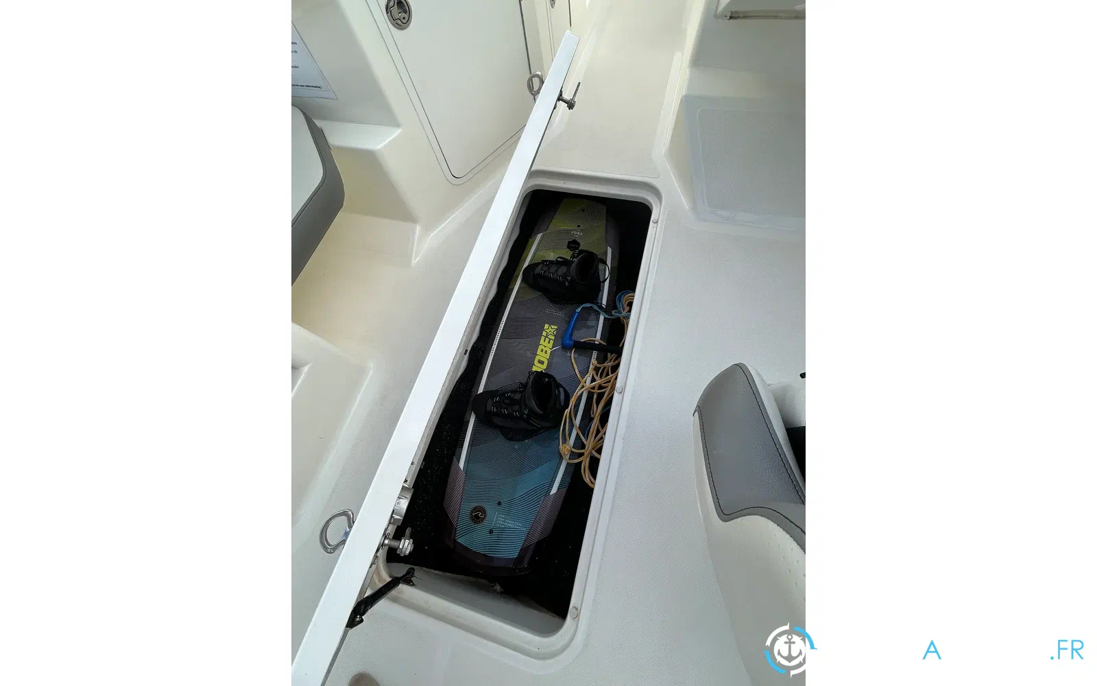 slider 9 Sea Ray 190 SPX OB