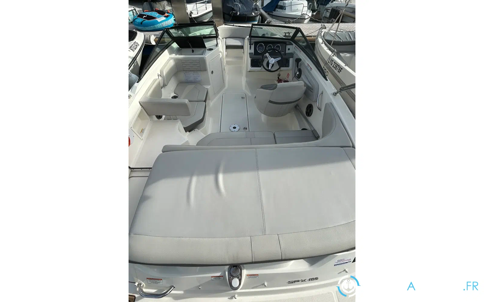 slider 8 Sea Ray 190 SPX OB
