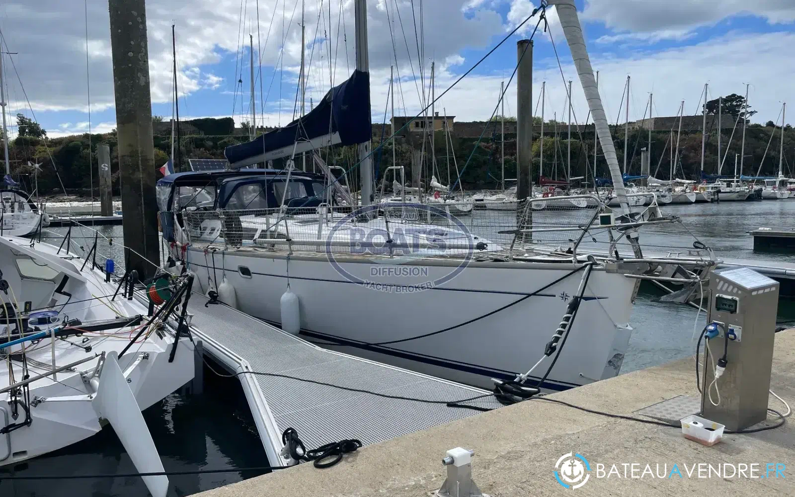 slider 13 Jeanneau Sun Odyssey 43