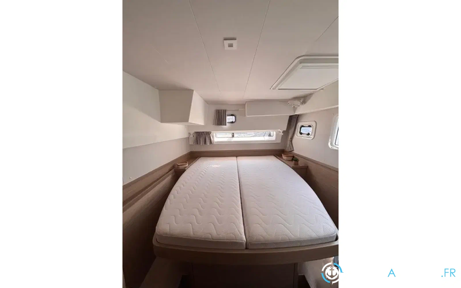 slider 12 Lagoon 42