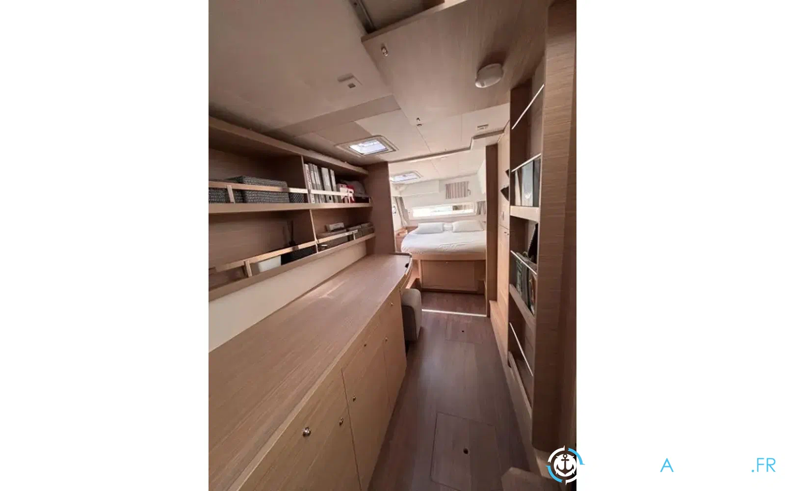 slider 13 Lagoon 42