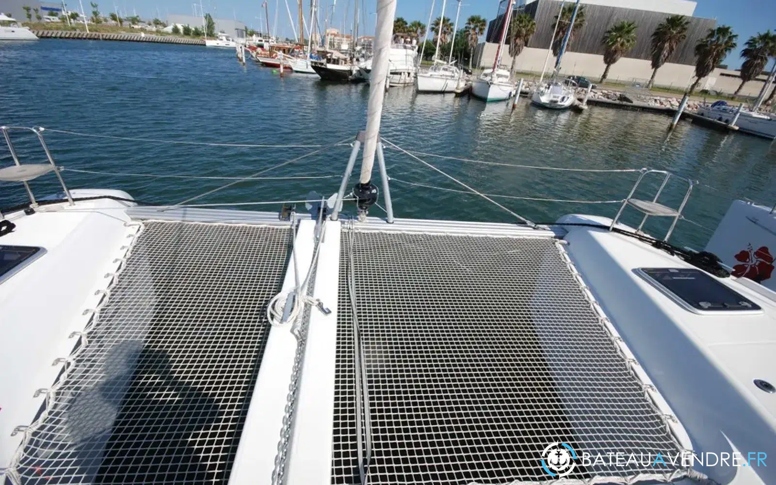 slider 6 Lagoon 42