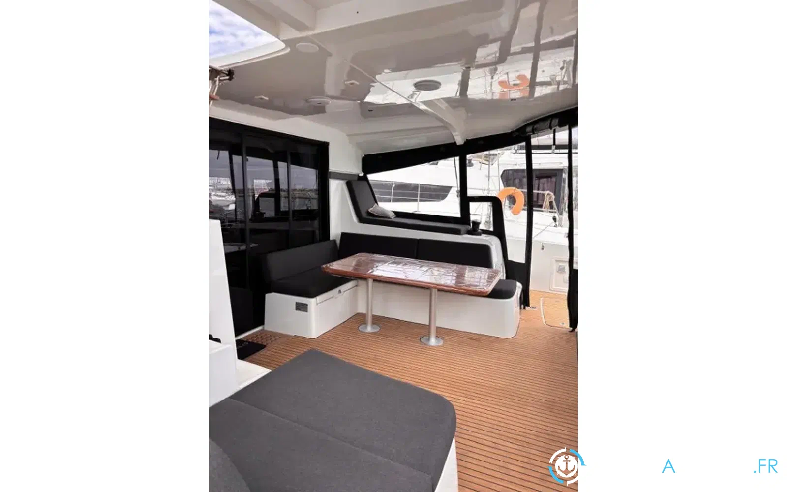 slider 8 Lagoon 42