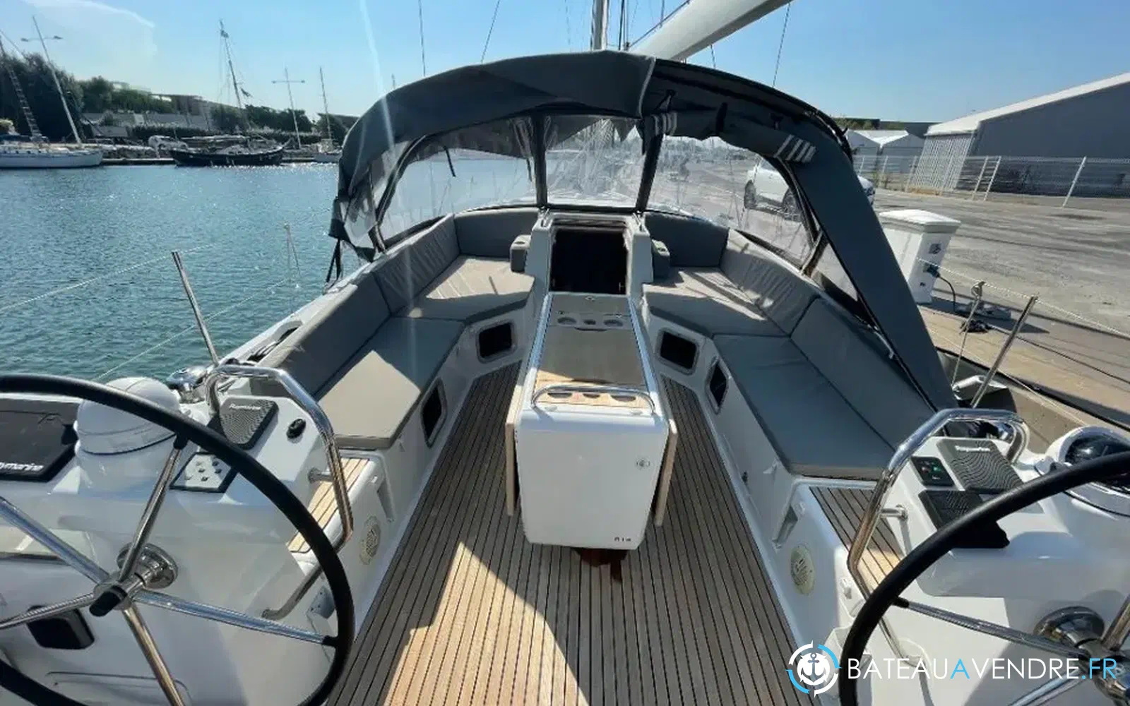 slider 12 Jeanneau 54