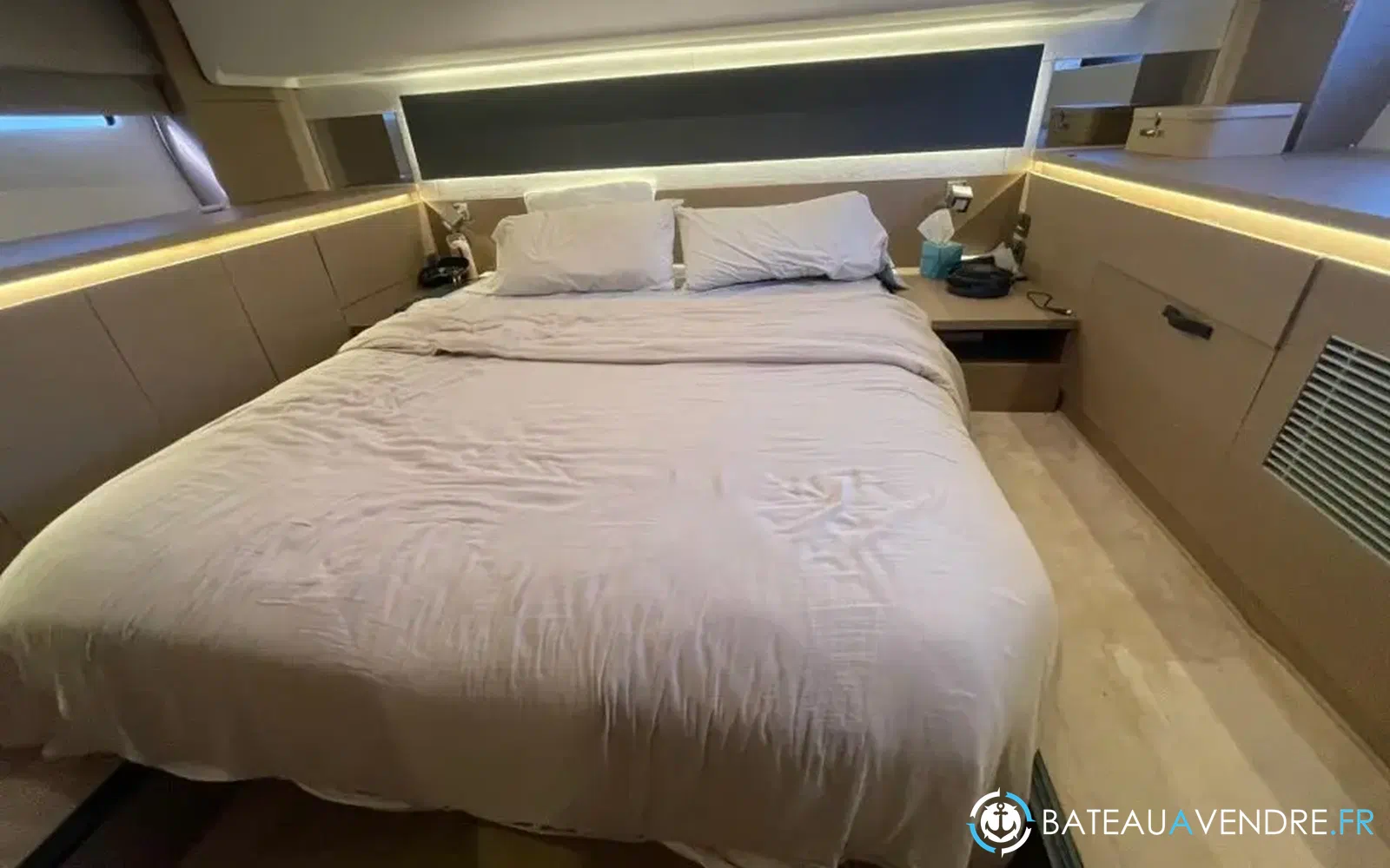 slider 12 Prestige Yachts 420 Fly