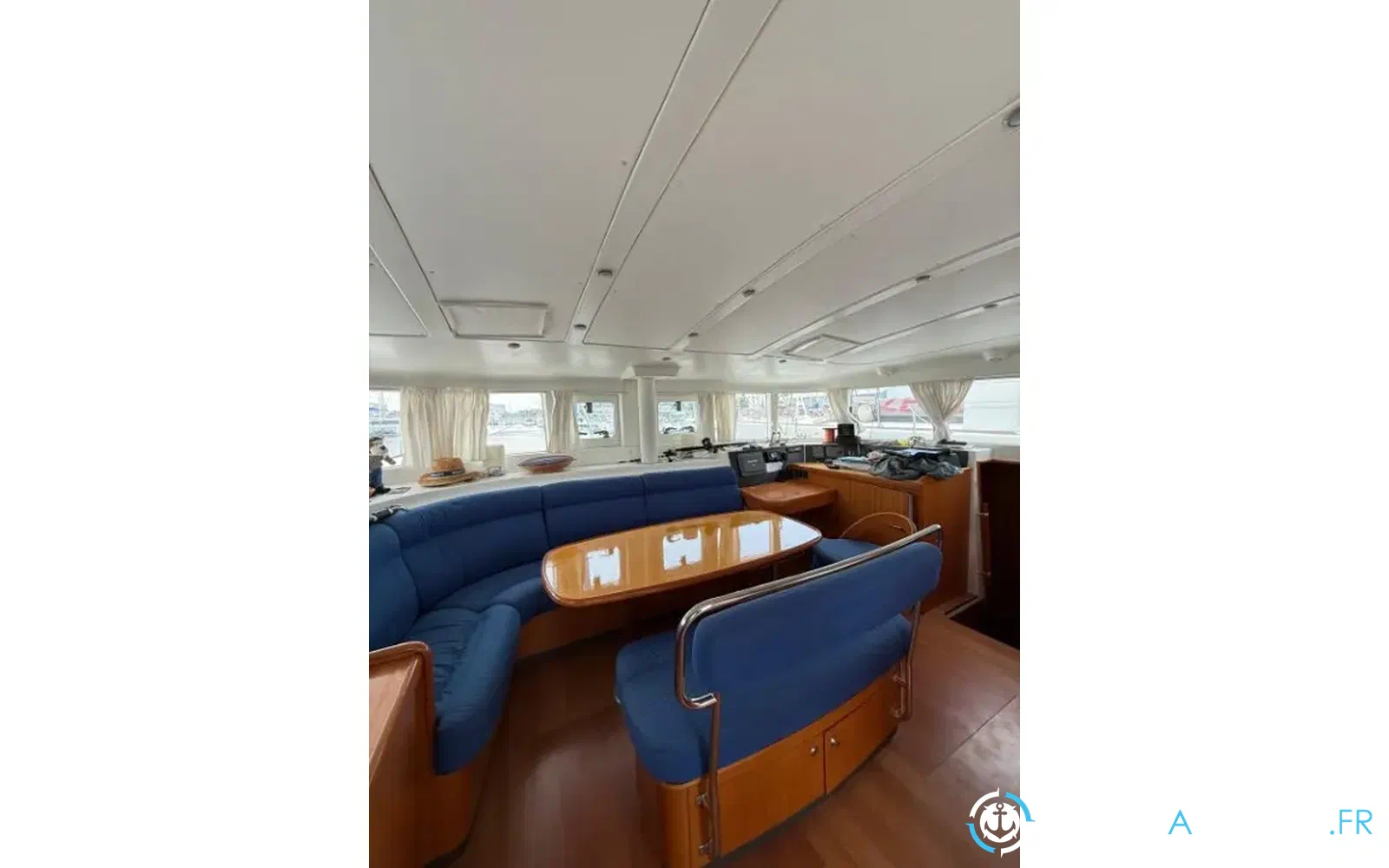 slider 19 Lagoon 440