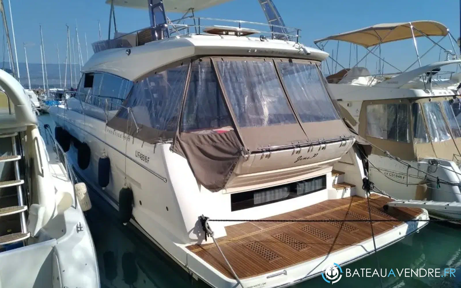 slider 1 Prestige Yachts 550