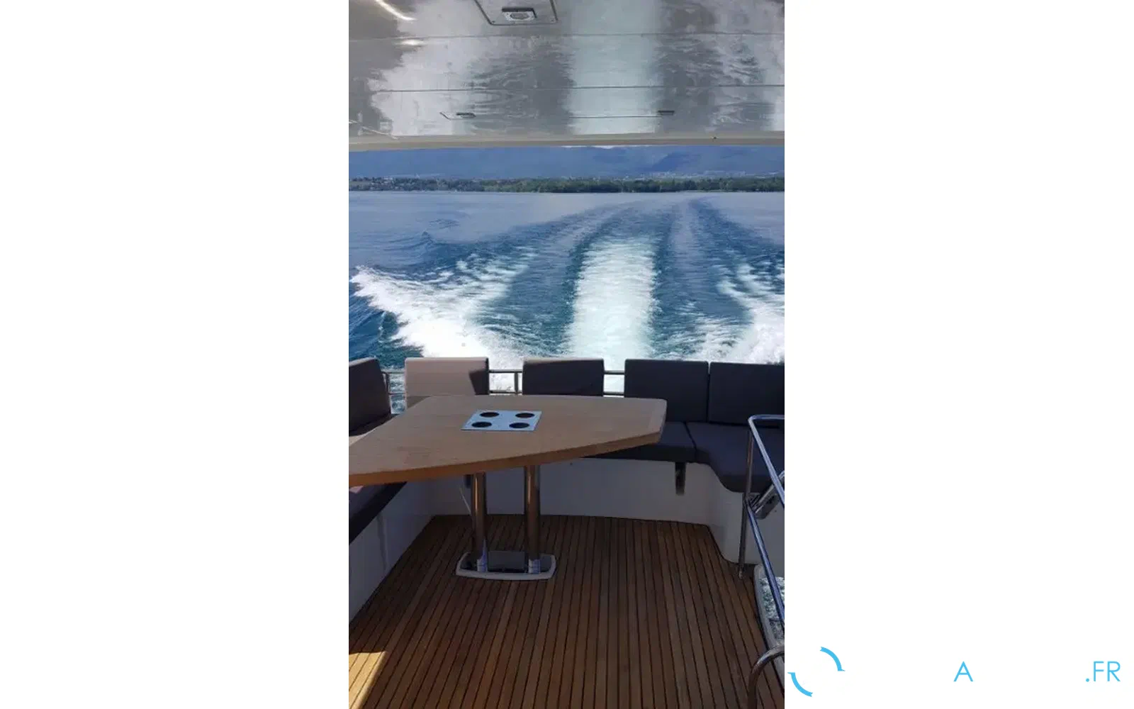 slider 7 Prestige Yachts 550
