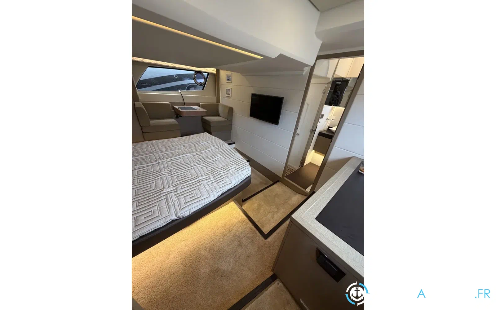 slider 9 Prestige Yachts 500 Fly